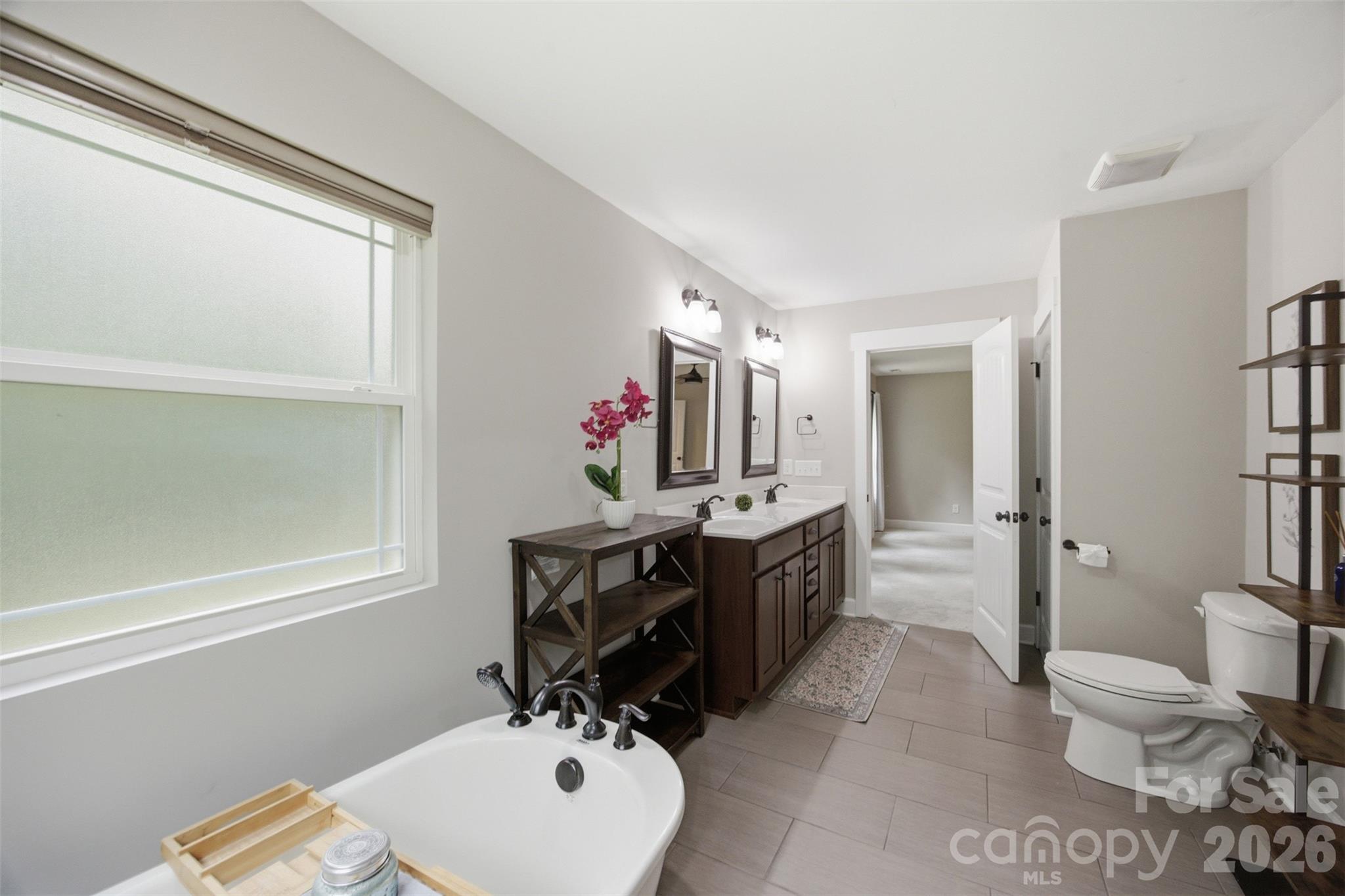 4084 Lydia Suzanne Place Property Photo 19