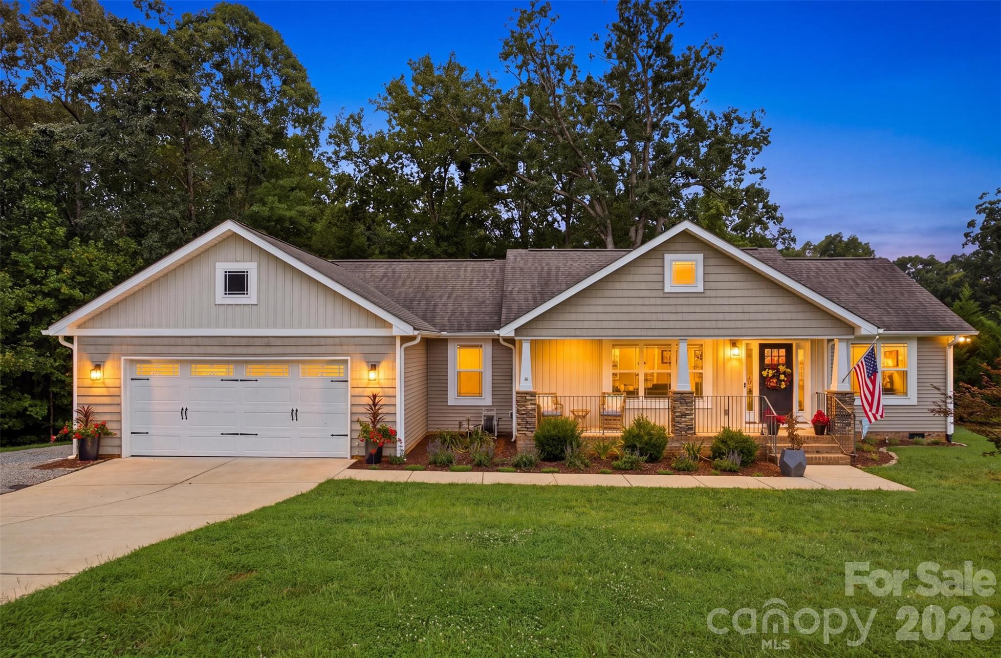 4084 Lydia Suzanne Place Property Photo 33