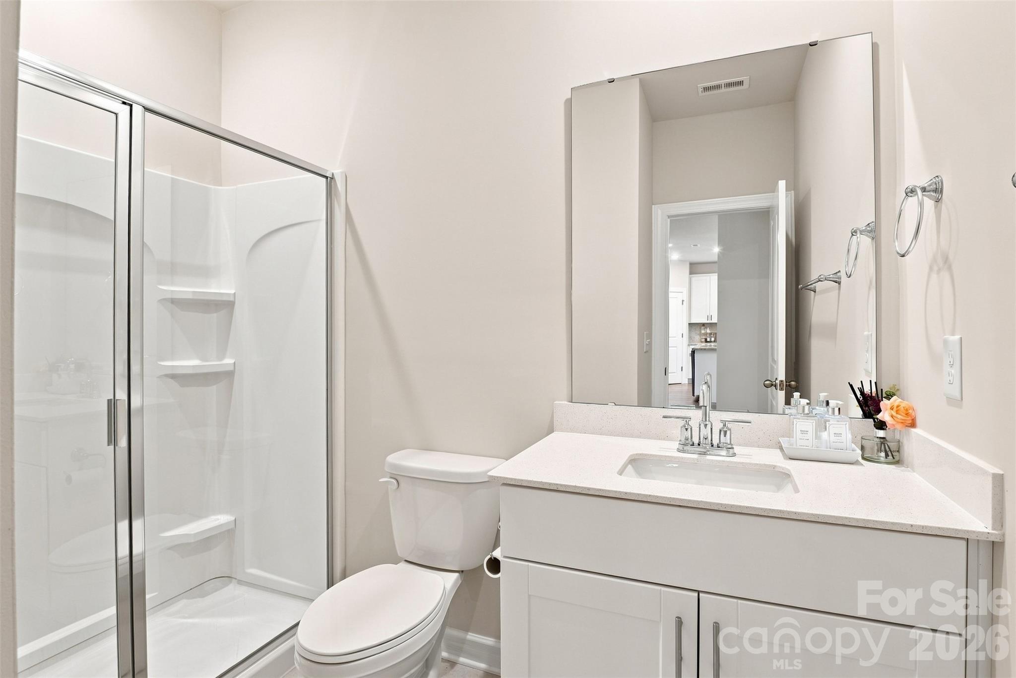 1047 Clementine Road Property Photo 16