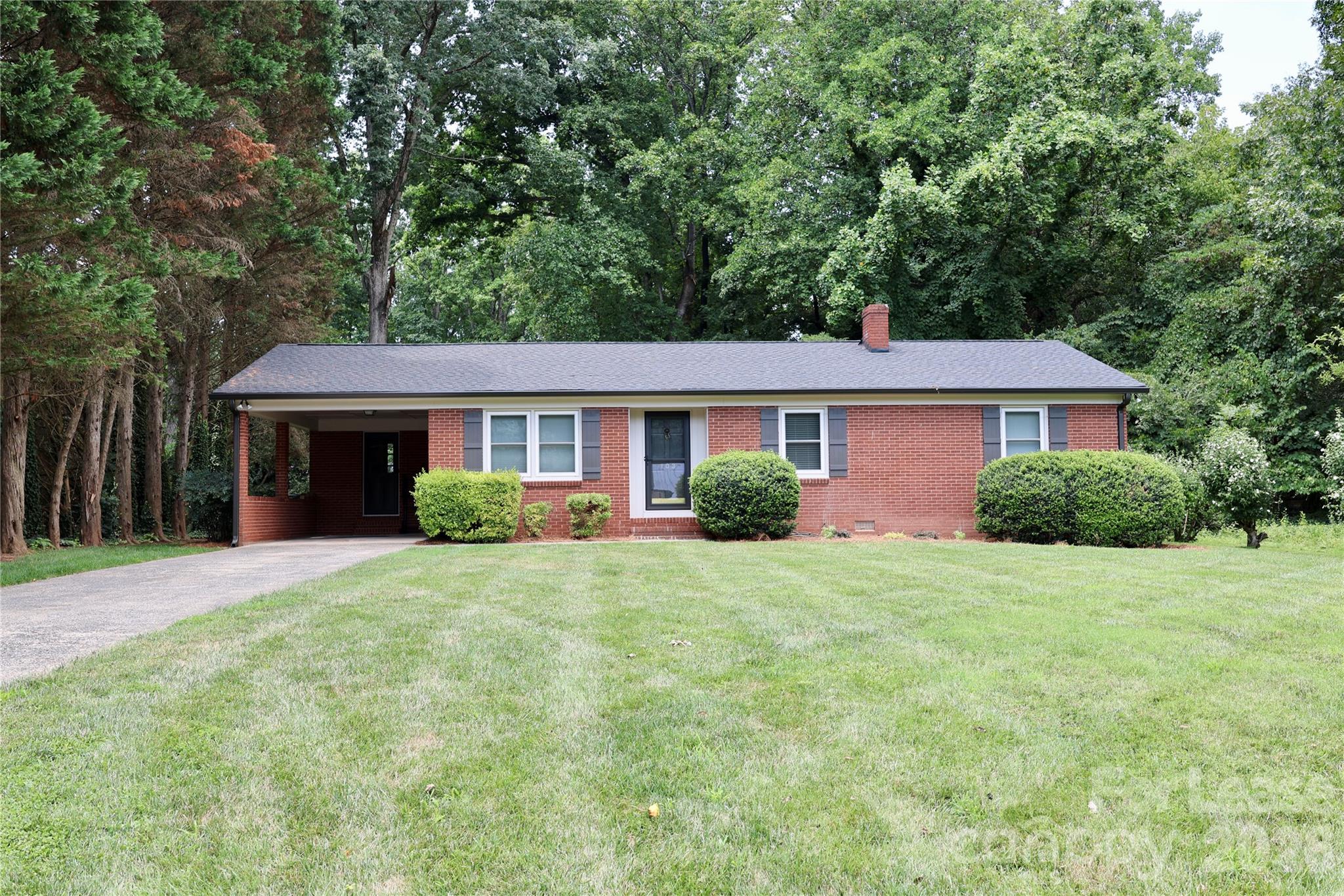 103 Abingdon Circle Property Photo 1