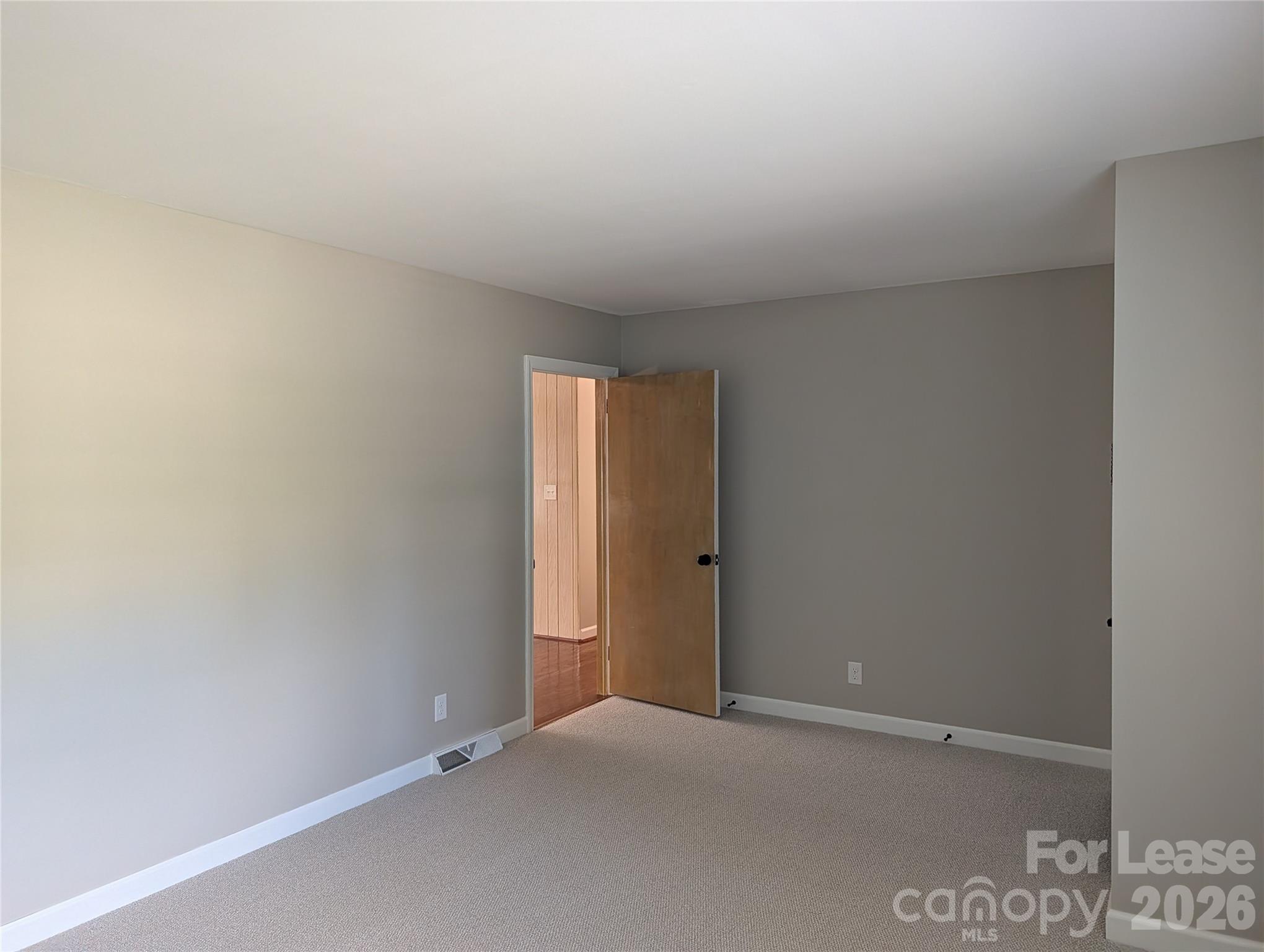 103 Abingdon Circle Property Photo 4