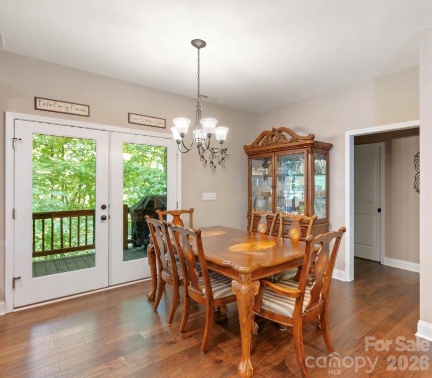 72 Summer Shade Court Property Photo 7