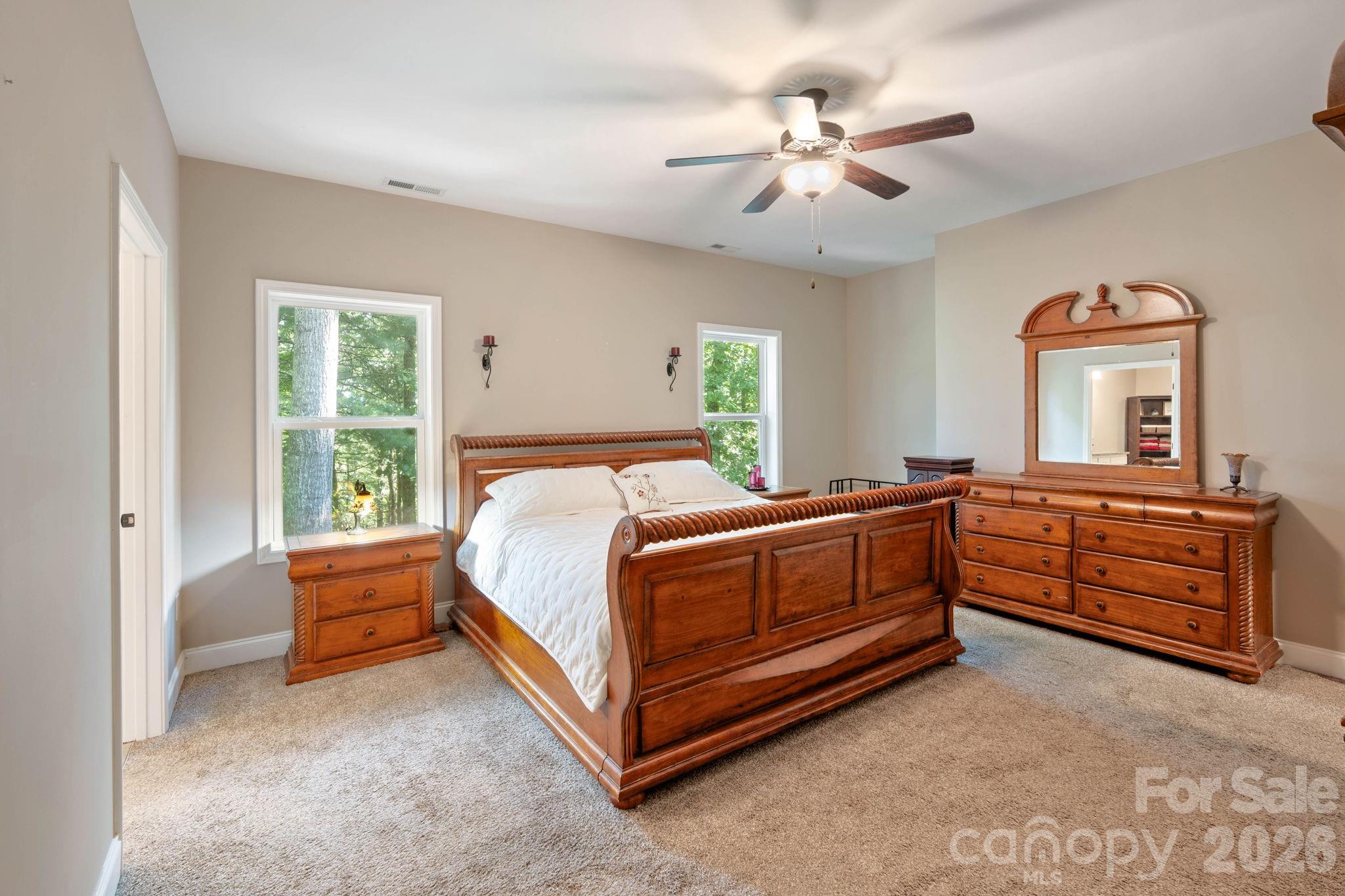 72 Summer Shade Court Property Photo 12