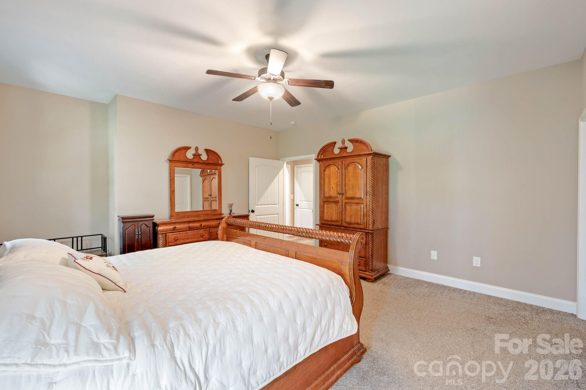 72 Summer Shade Court Property Photo 14