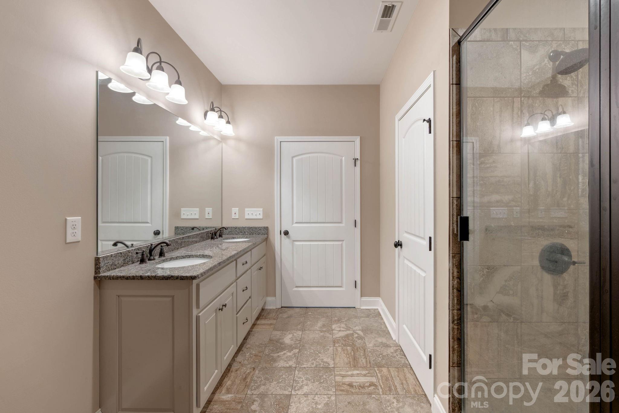 72 Summer Shade Court Property Photo 15
