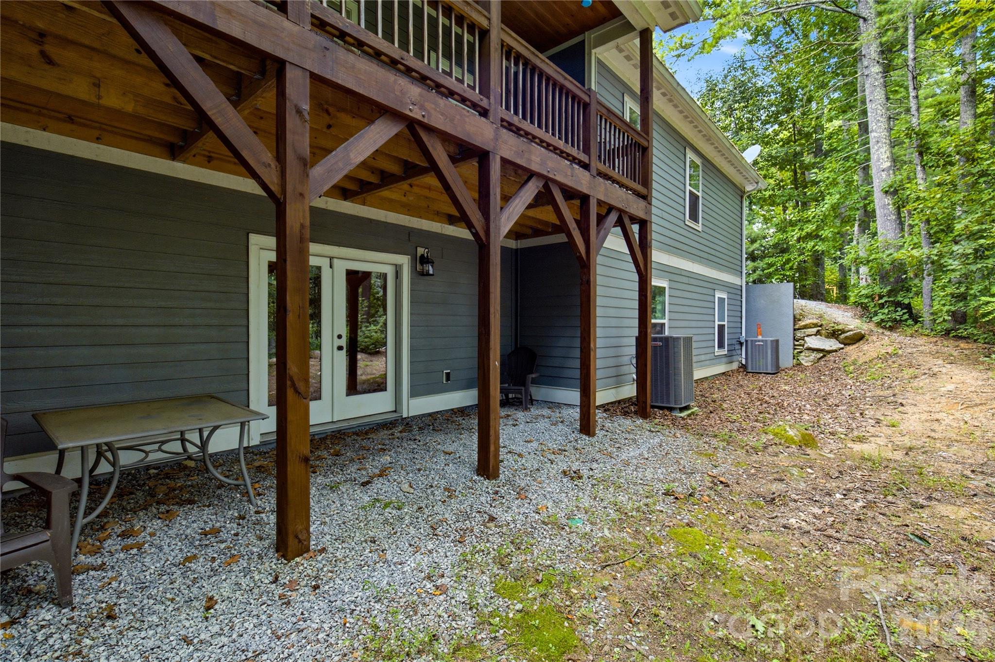 72 Summer Shade Court Property Photo 33