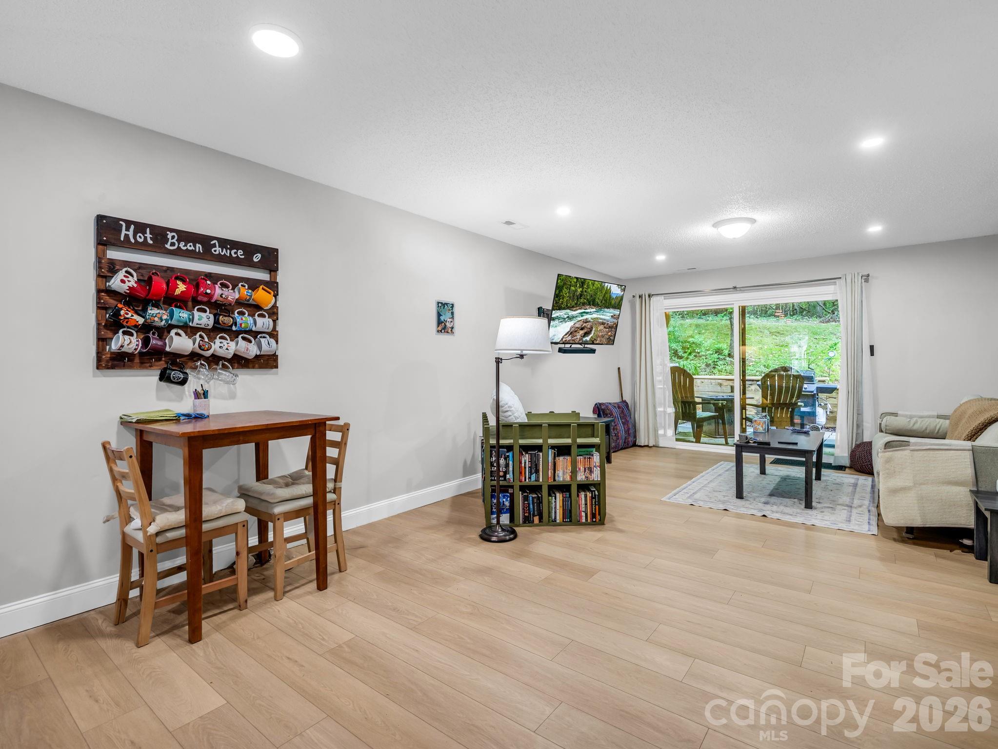 7 Woodlands Drive Property Photo 6