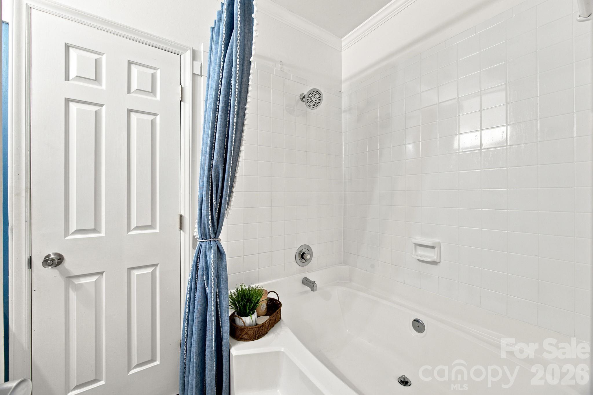 3200 Selwyn Farms Lane 1 Property Photo 12