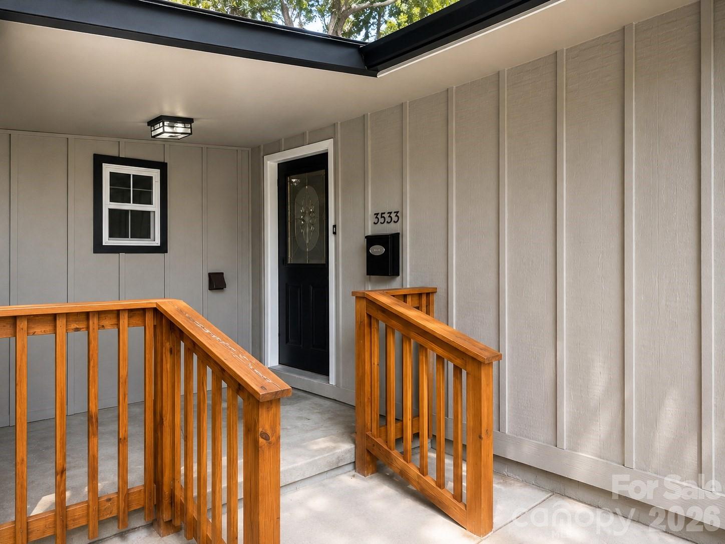 3533 Stonehaven Drive Property Photo 3