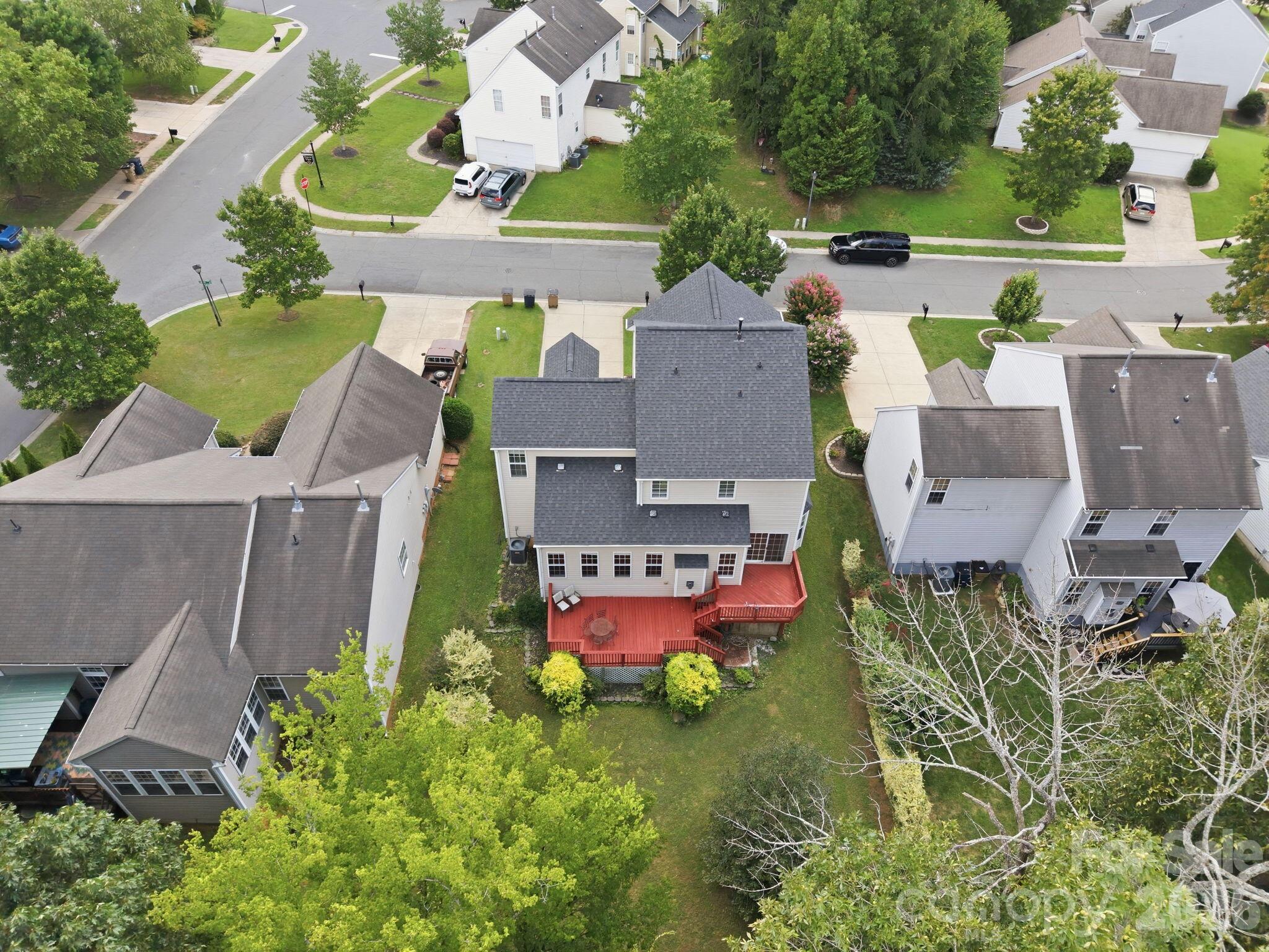 1002 Canopy Drive Property Photo 9