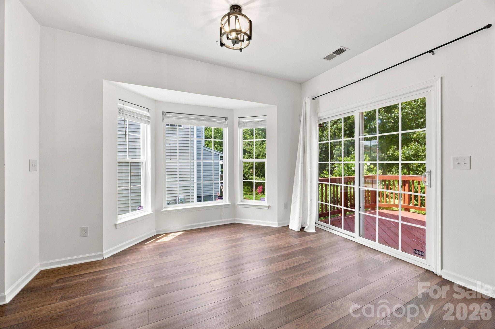 1002 Canopy Drive Property Photo 16