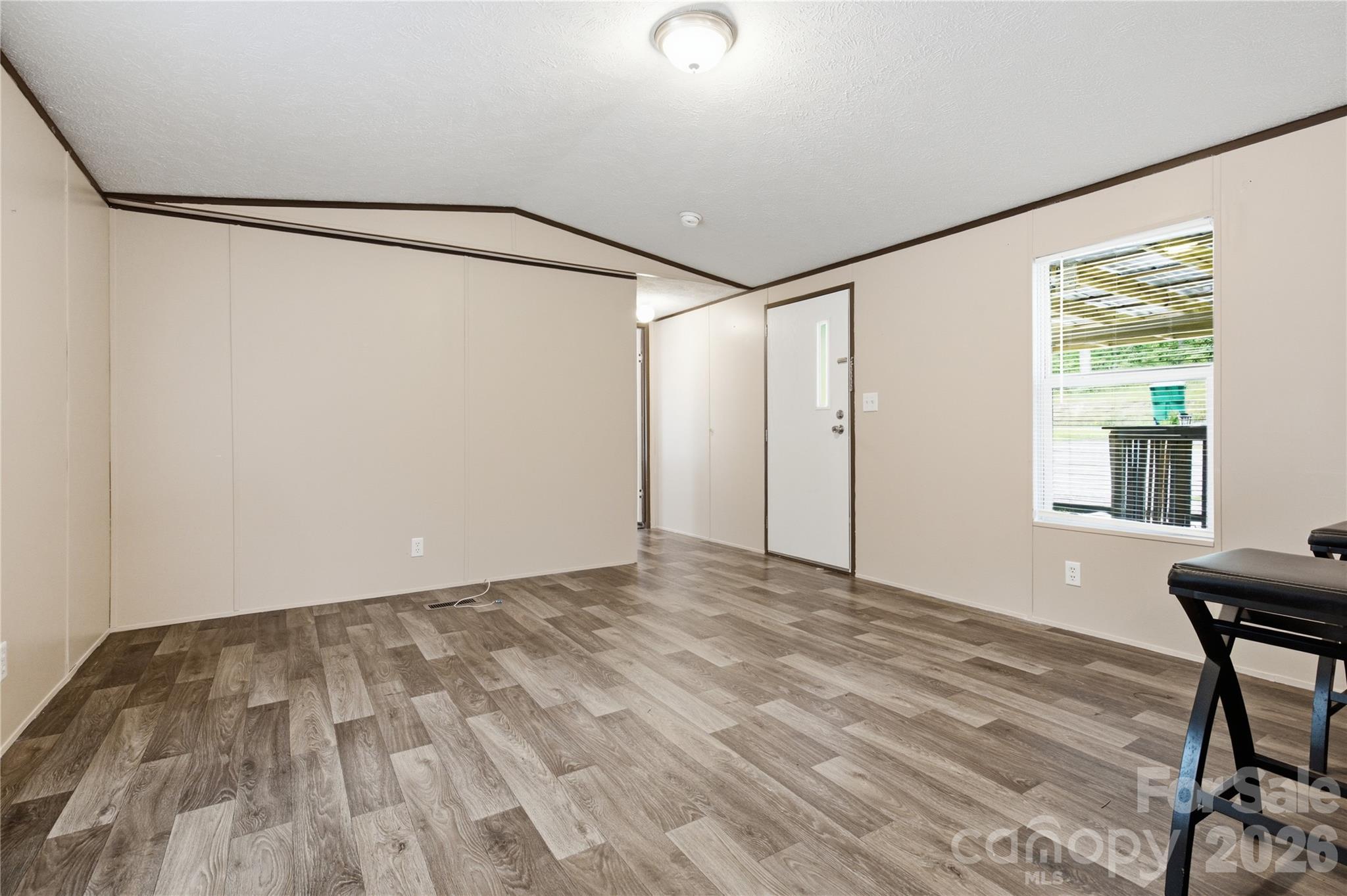 790 Lookout Tower Road Property Photo 7