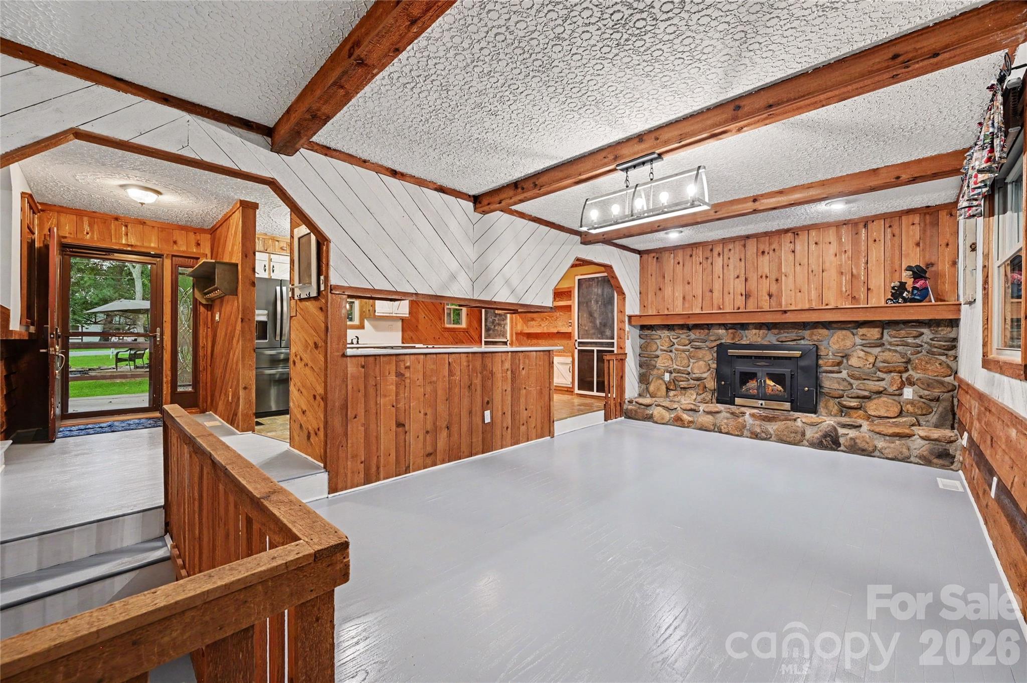 608 Hoyle Street Property Photo 8