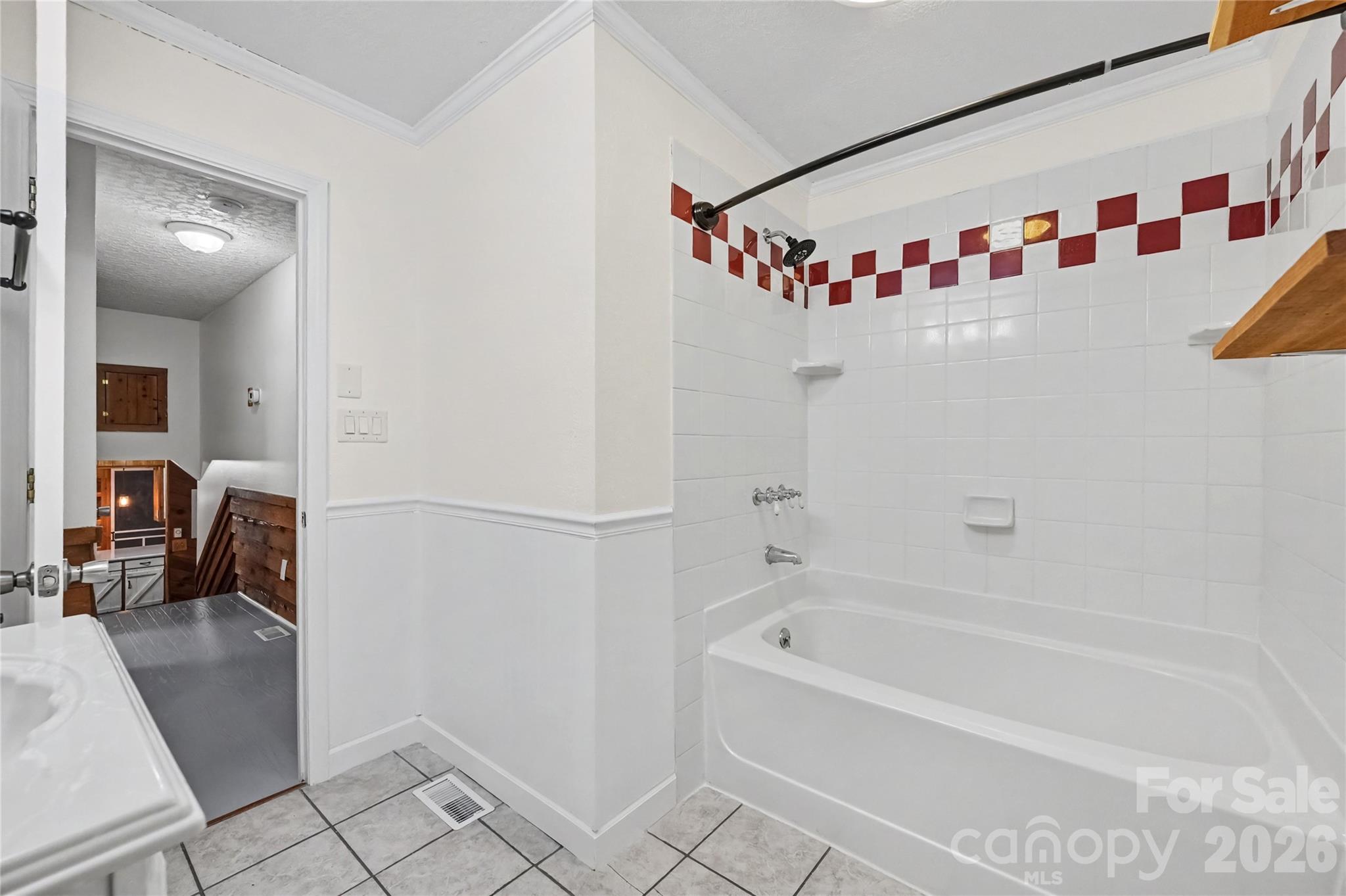 608 Hoyle Street Property Photo 21