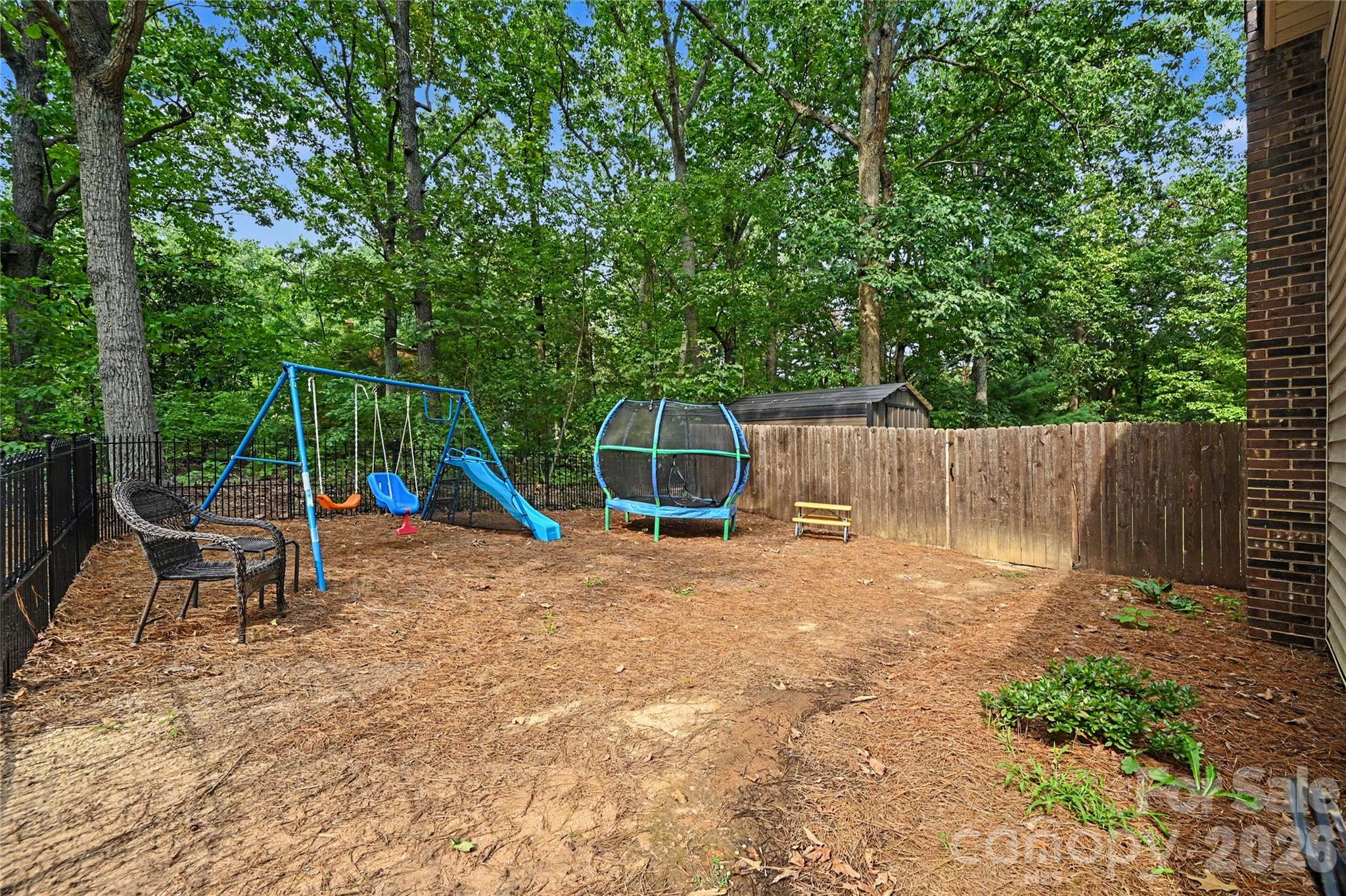 608 Hoyle Street Property Photo 23
