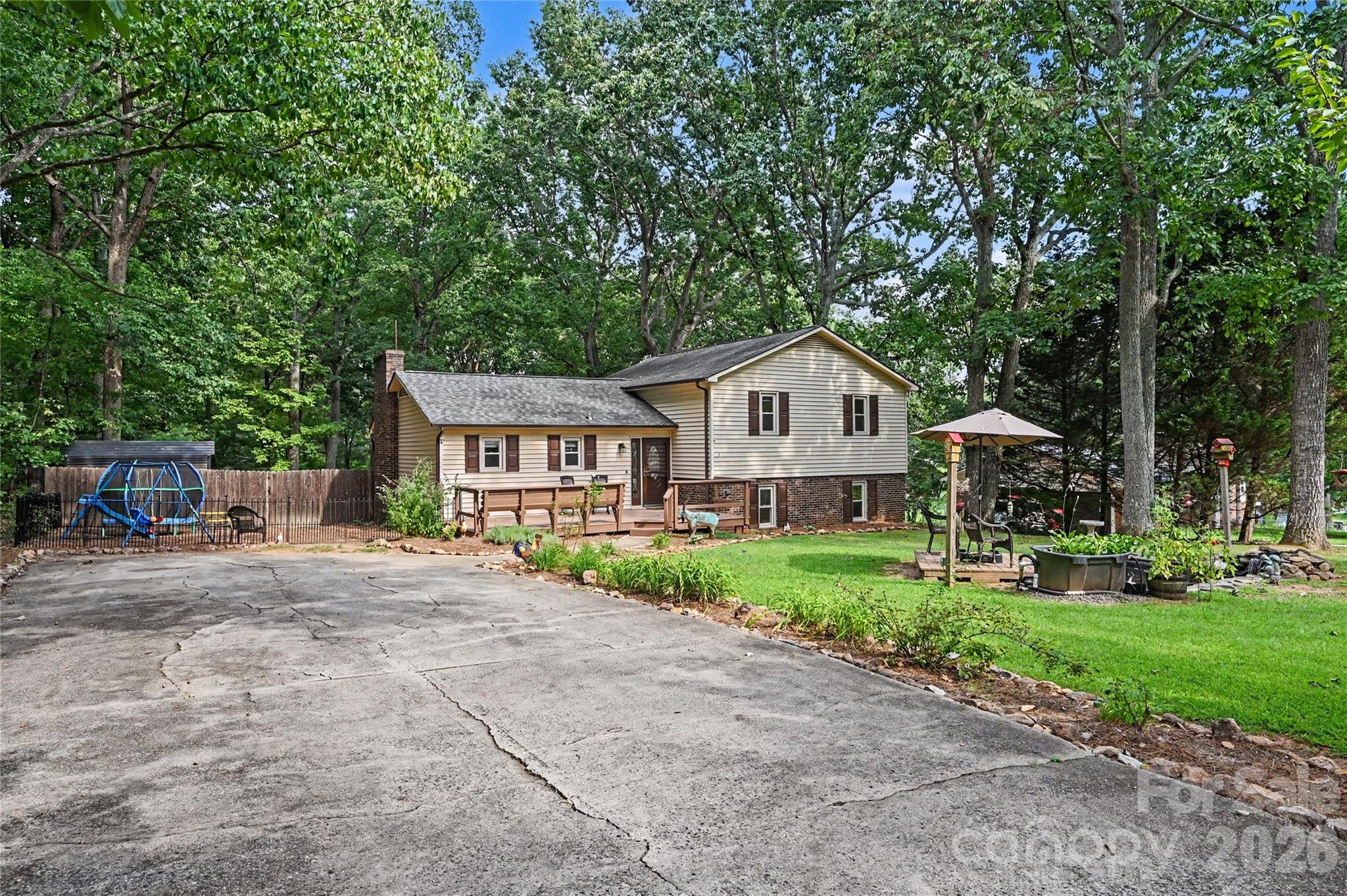 608 Hoyle Street Property Photo 34