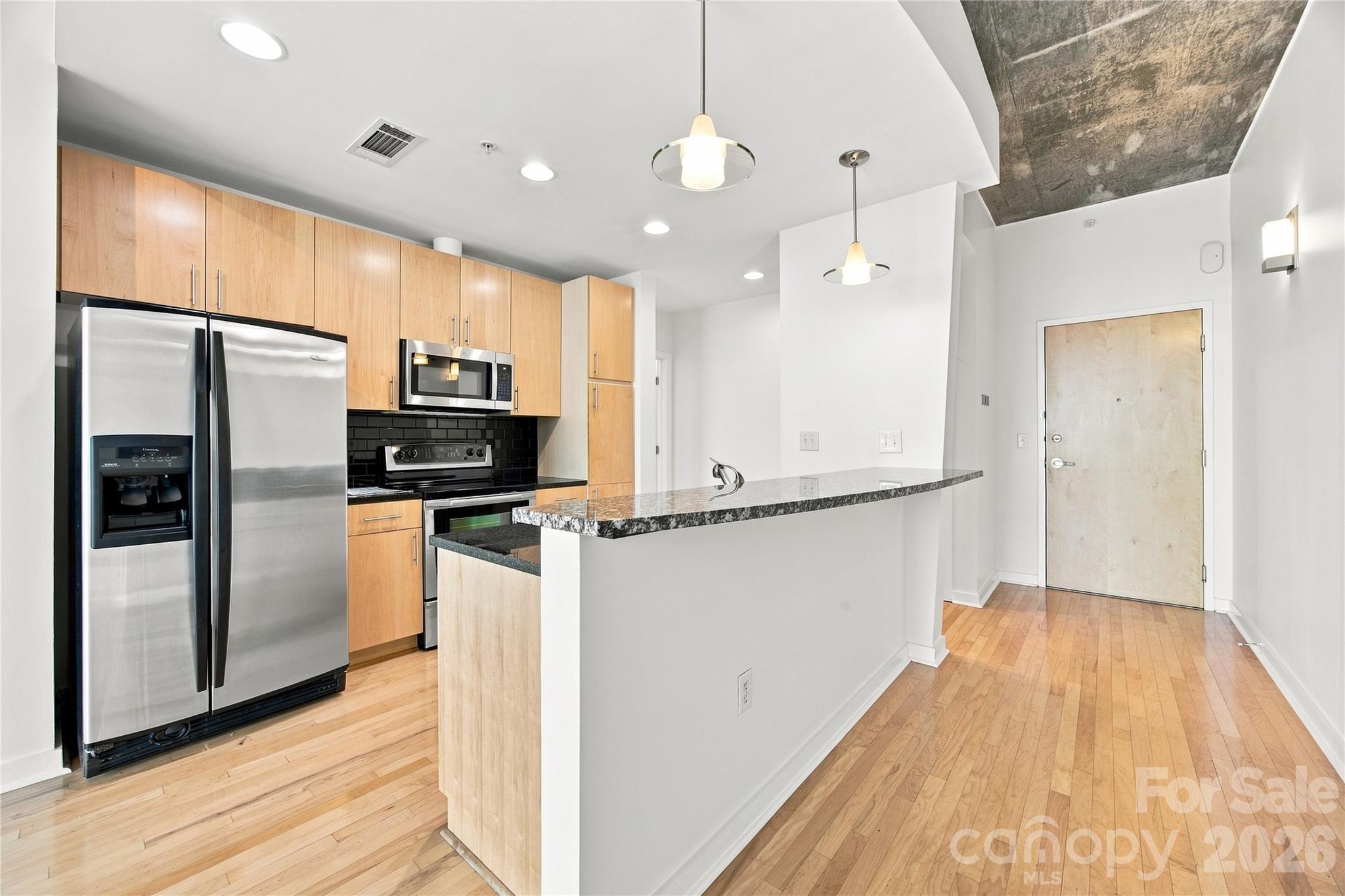 210 N Church Street 1606 Property Photo 4