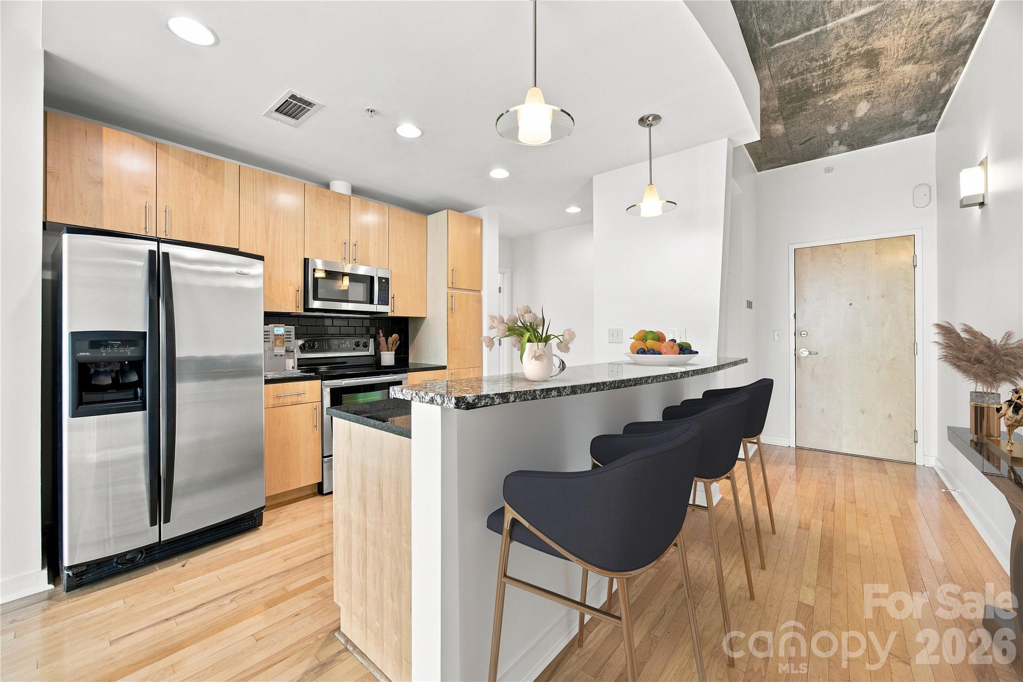 210 N Church Street 1606 Property Photo 5