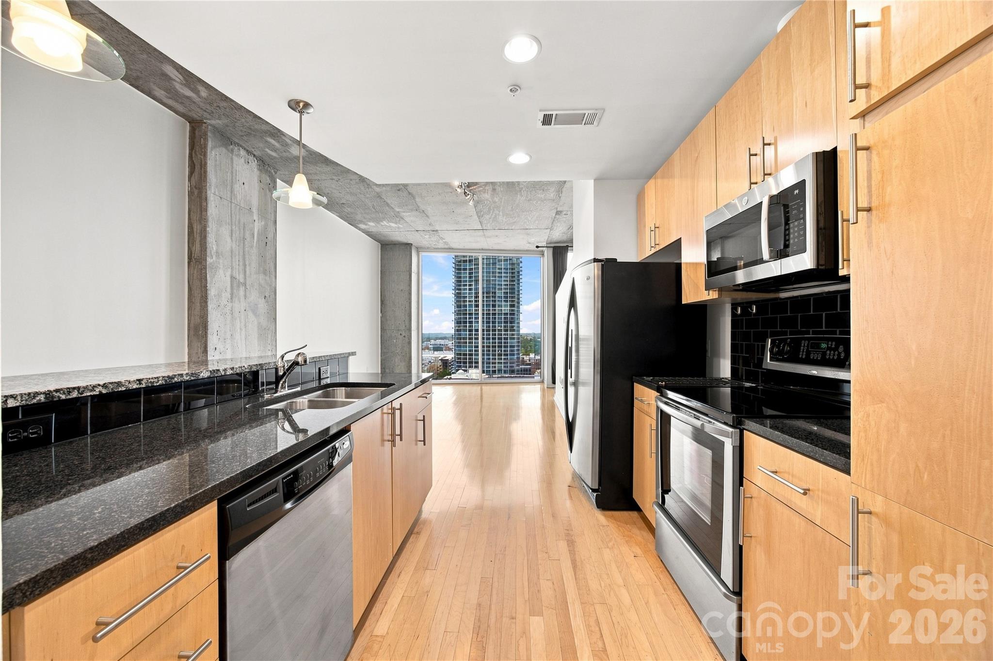 210 N Church Street 1606 Property Photo 6