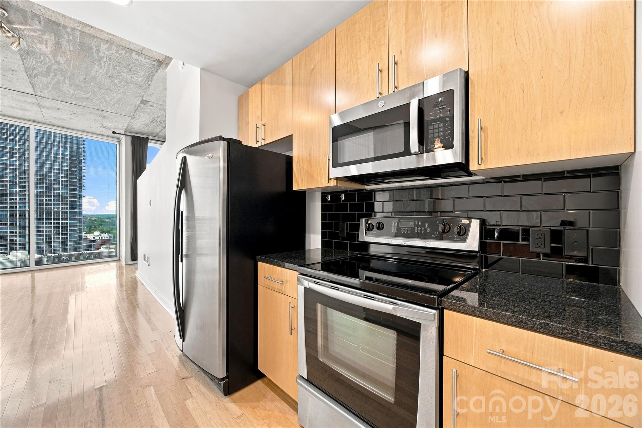 210 N Church Street 1606 Property Photo 8