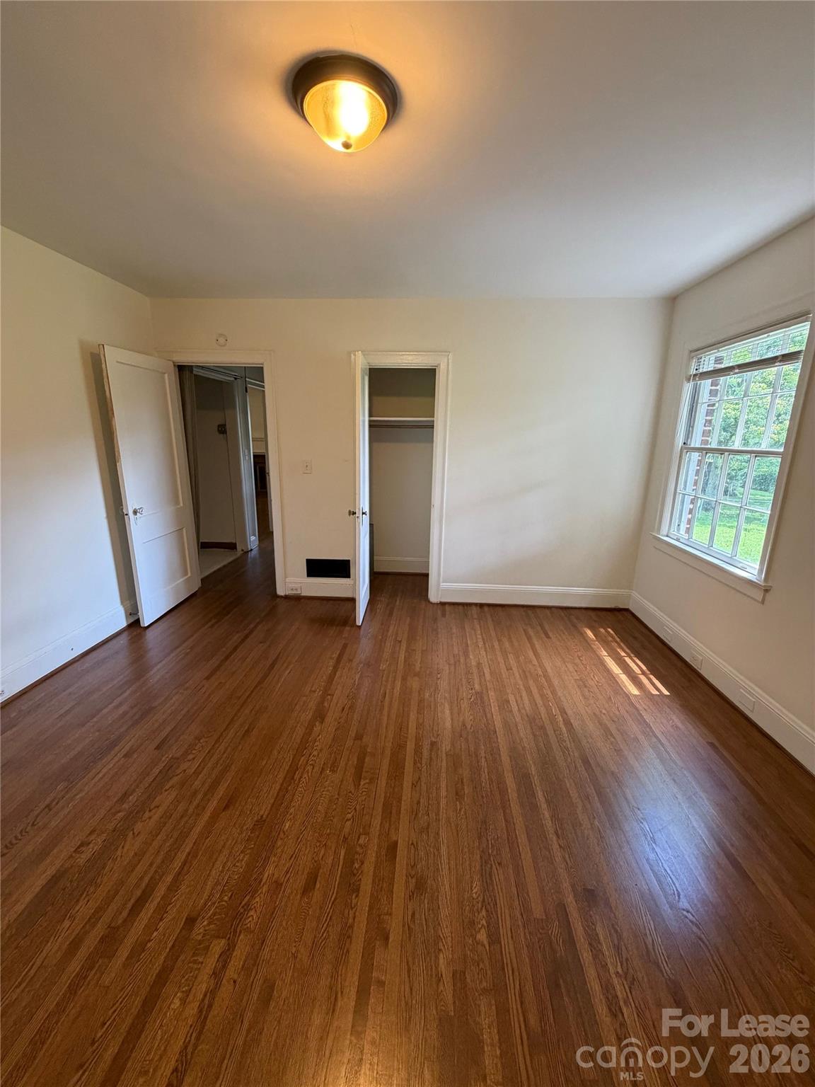 1901 Armstrong Park Drive Property Photo 8