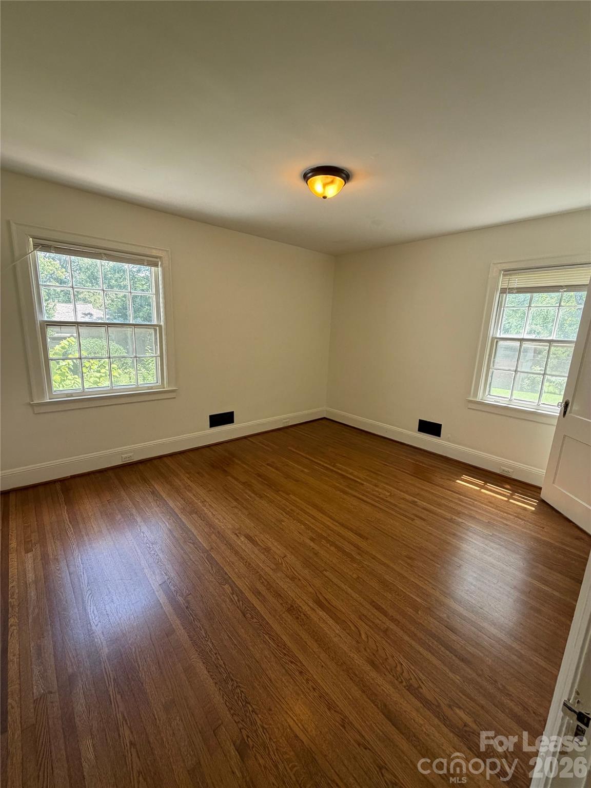 1901 Armstrong Park Drive Property Photo 11