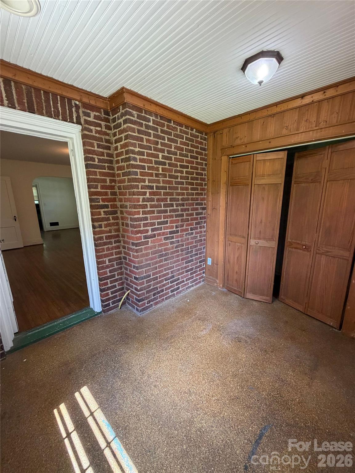 1901 Armstrong Park Drive Property Photo 13