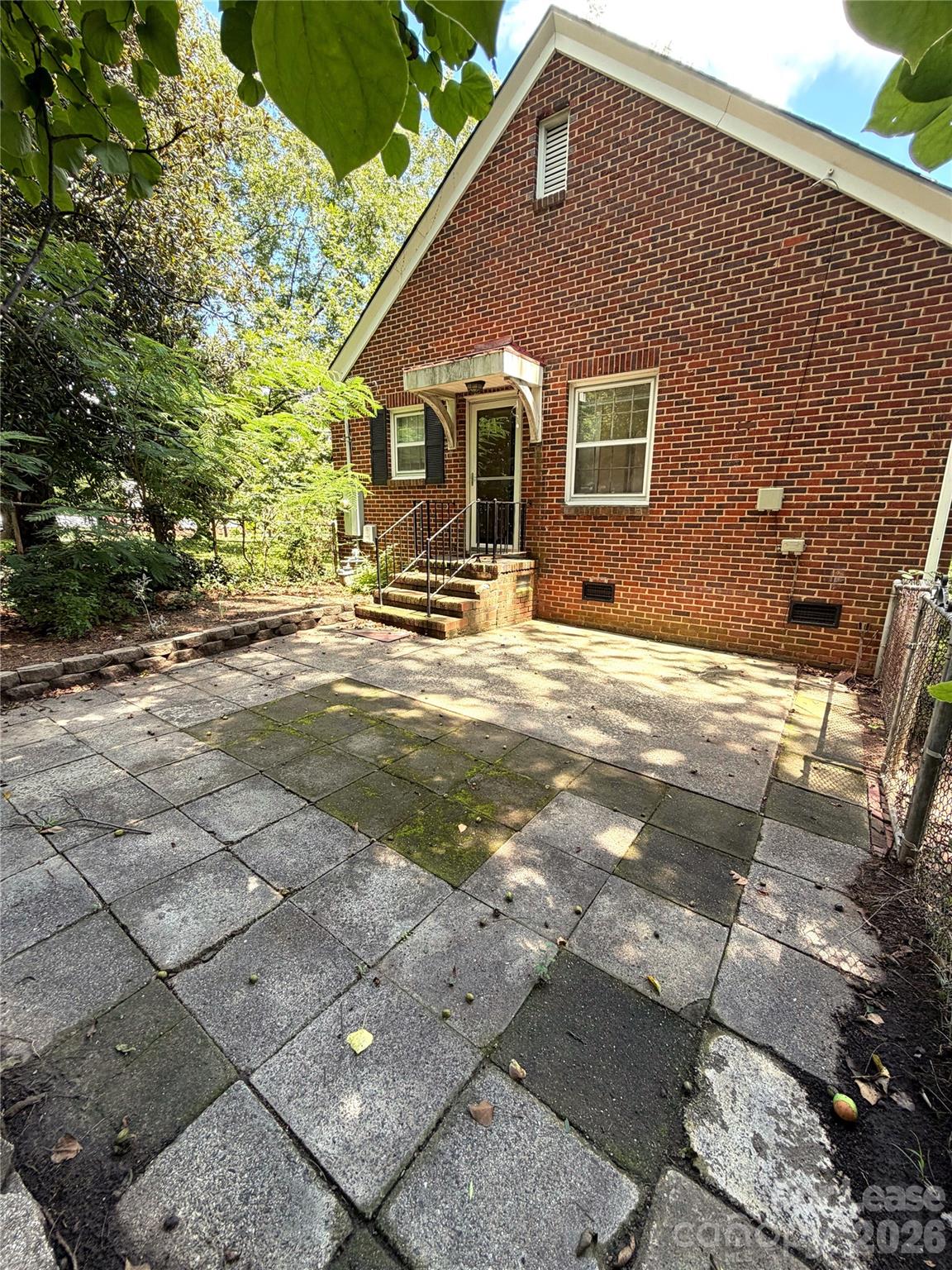 1901 Armstrong Park Drive Property Photo 15