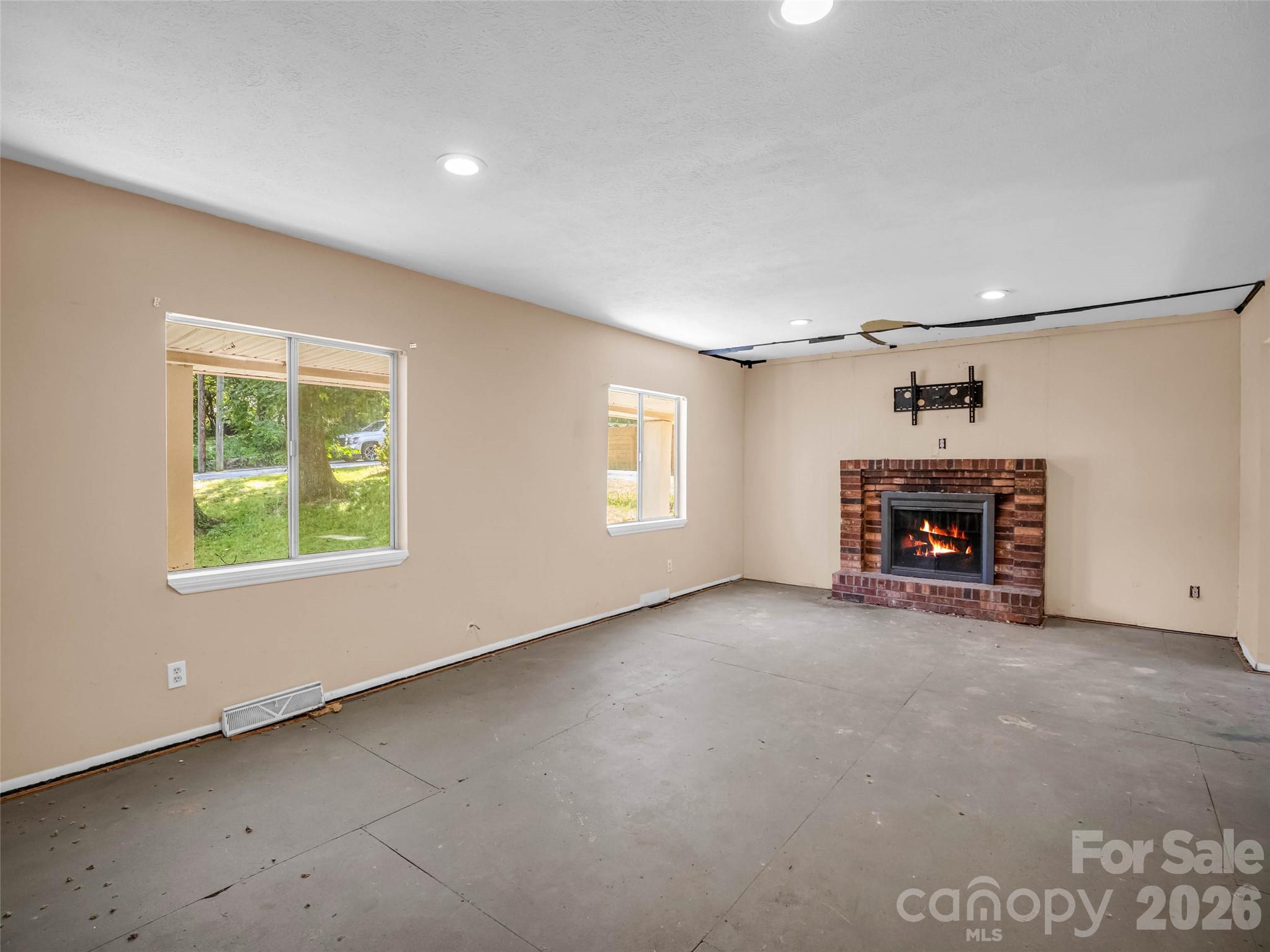 1317 Hyman Avenue Property Photo 12