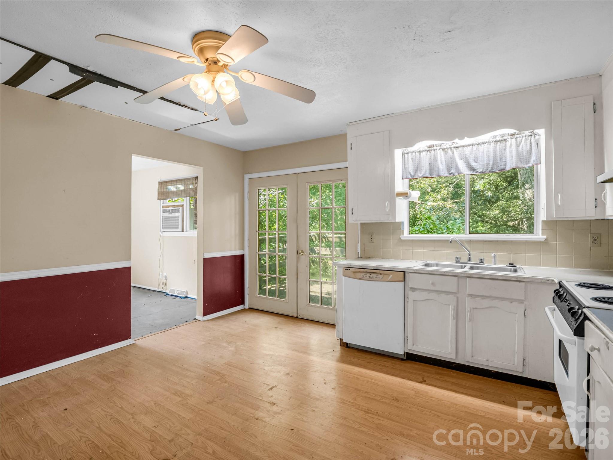 1317 Hyman Avenue Property Photo 18