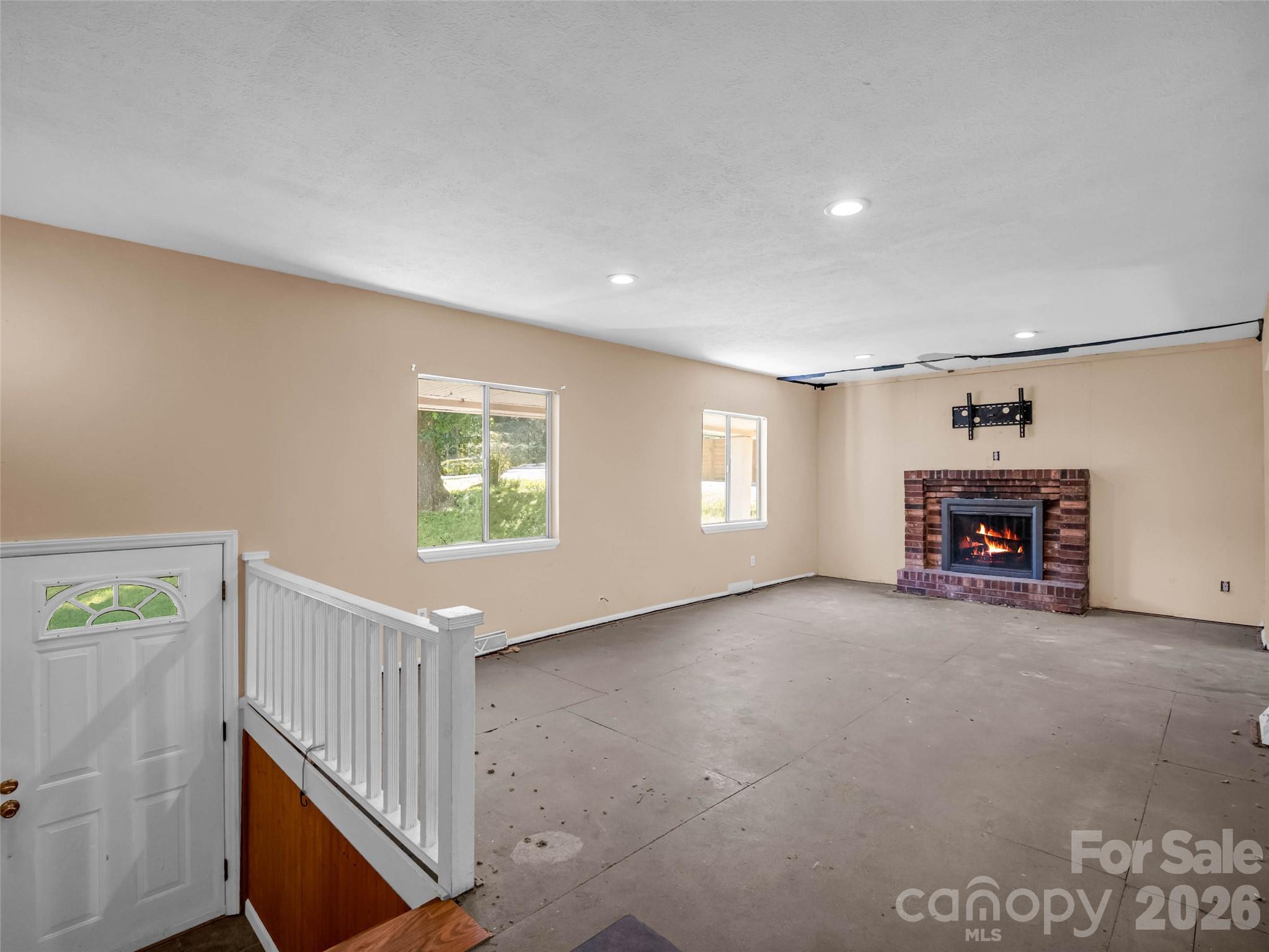 1317 Hyman Avenue Property Photo 28