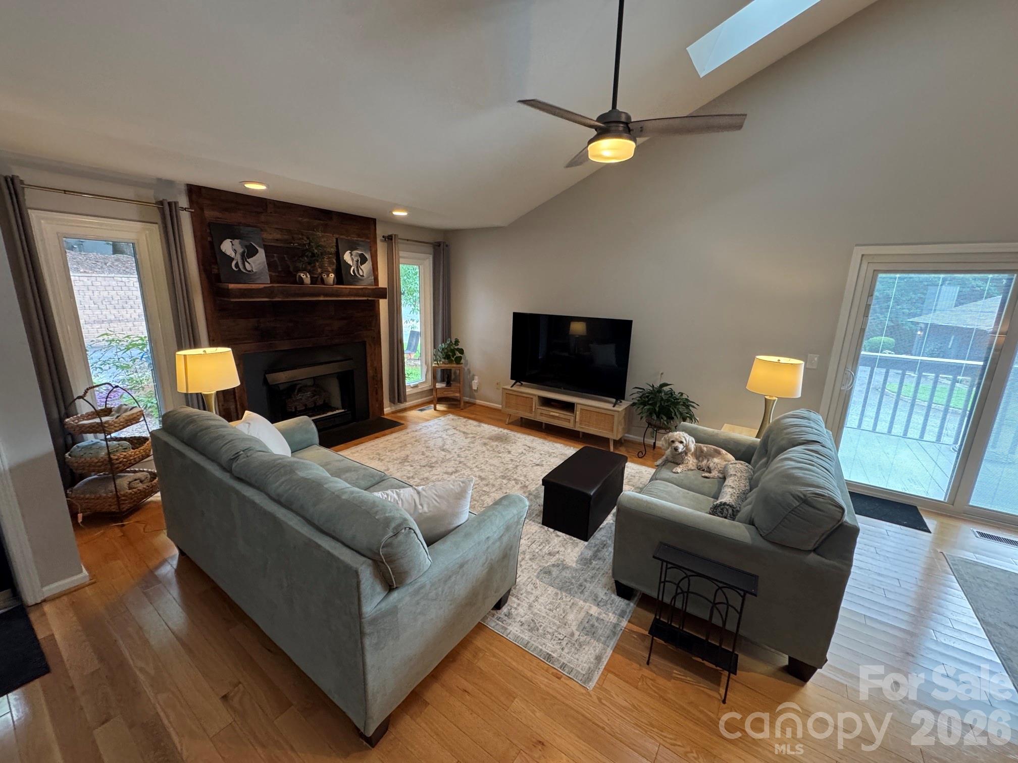 501 Independence Trail Property Photo 4