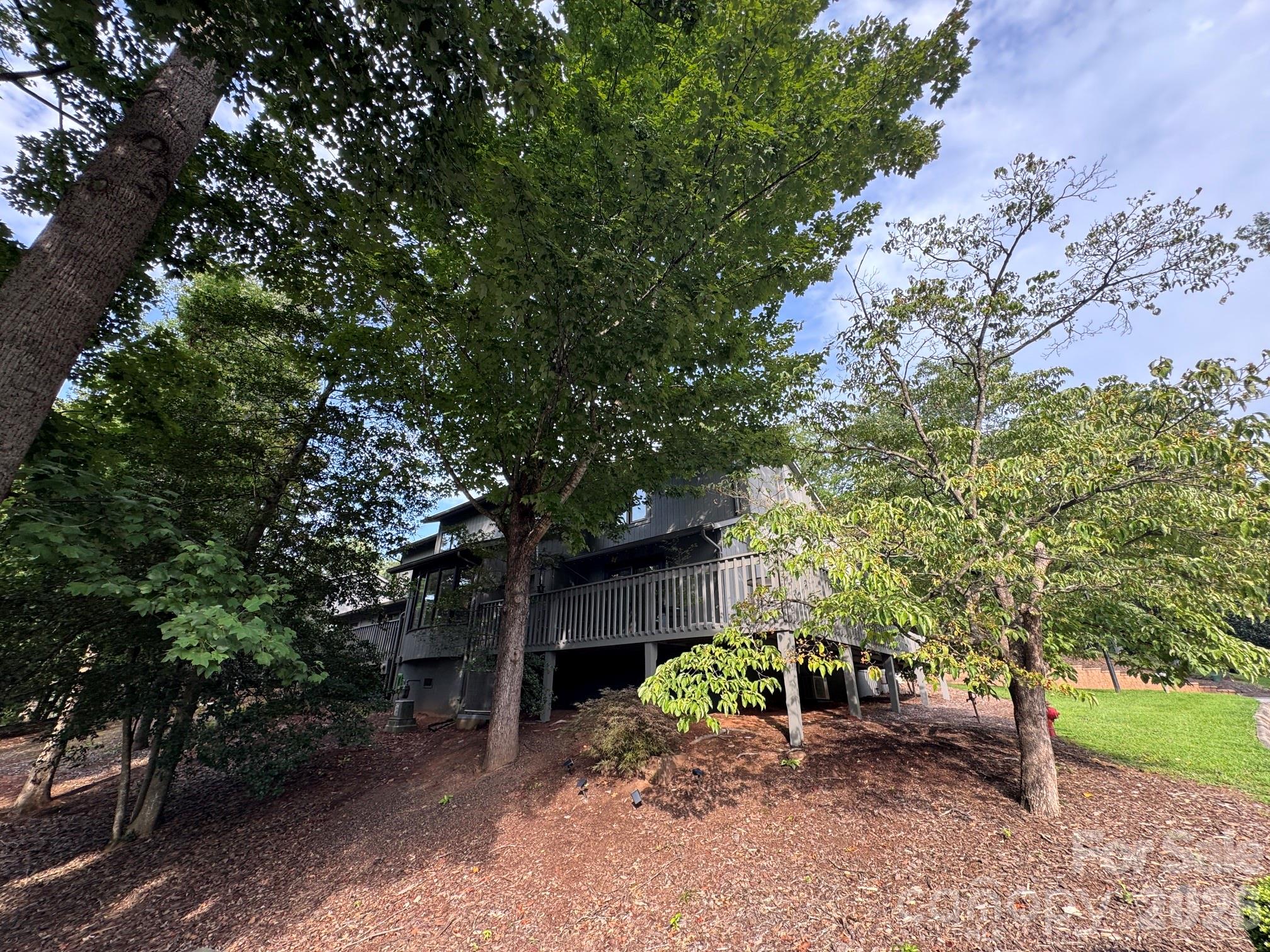 501 Independence Trail Property Photo 40