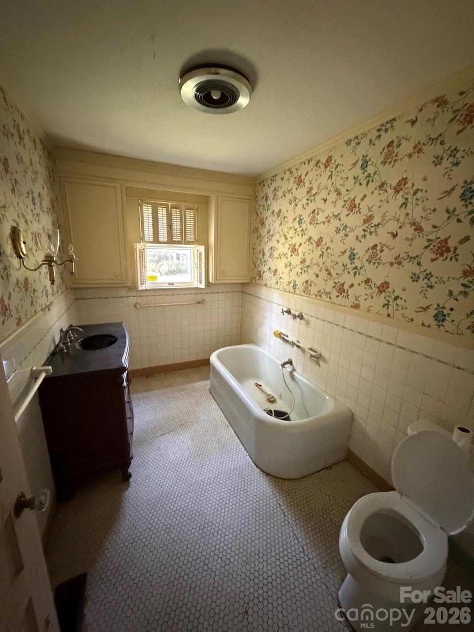 206 Rose Terrace Property Photo 17