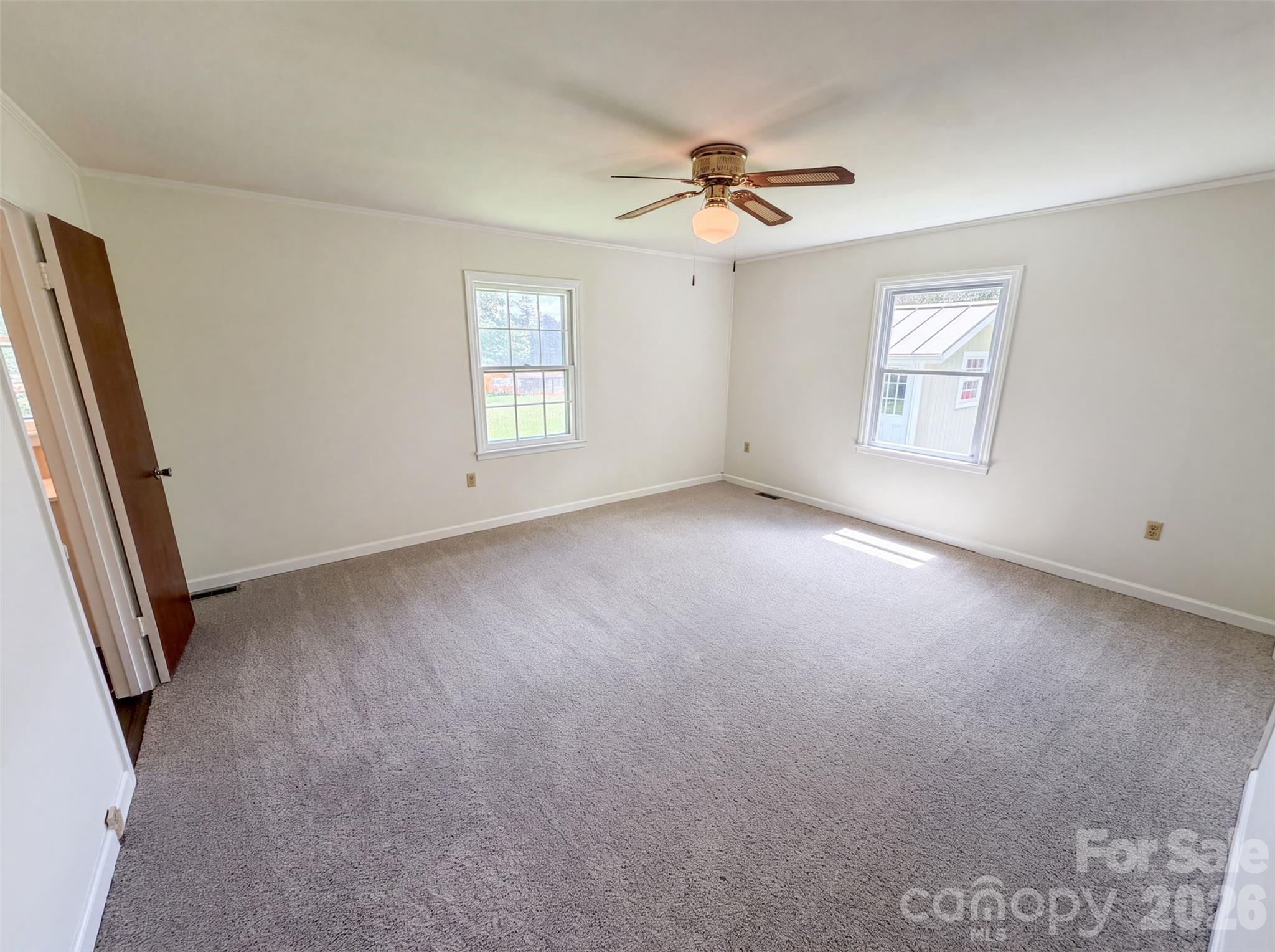 5100 Robinwood Drive Property Photo 10