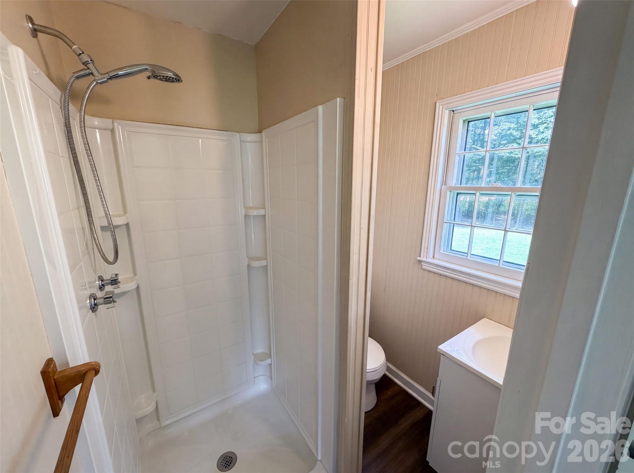 5100 Robinwood Drive Property Photo 11