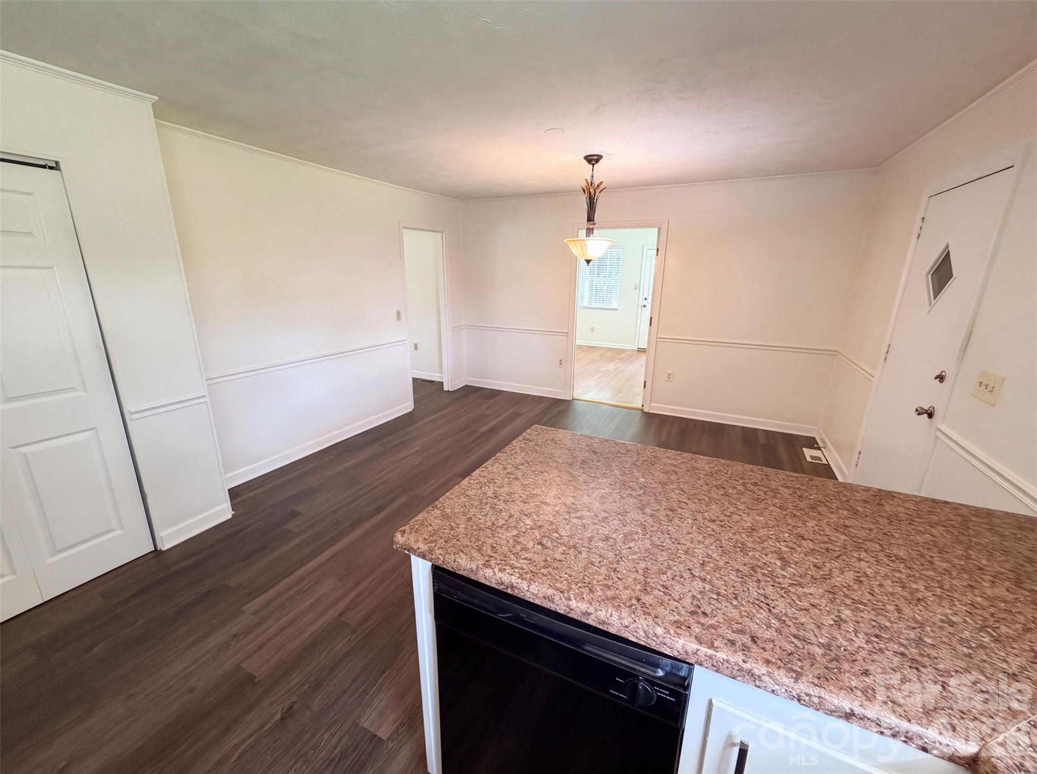 5100 Robinwood Drive Property Photo 15