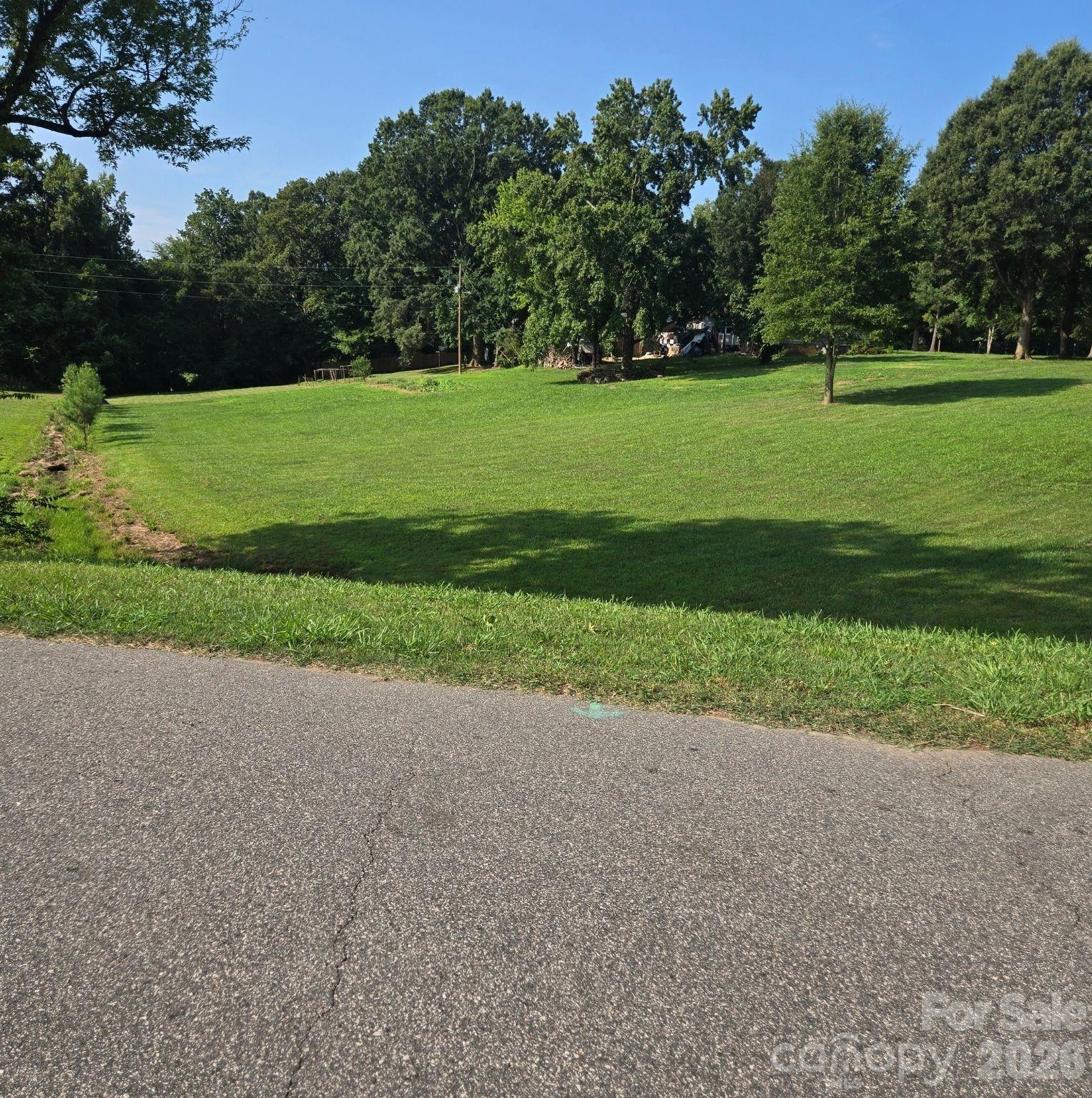 107 Maple Hill Road Property Photo 3
