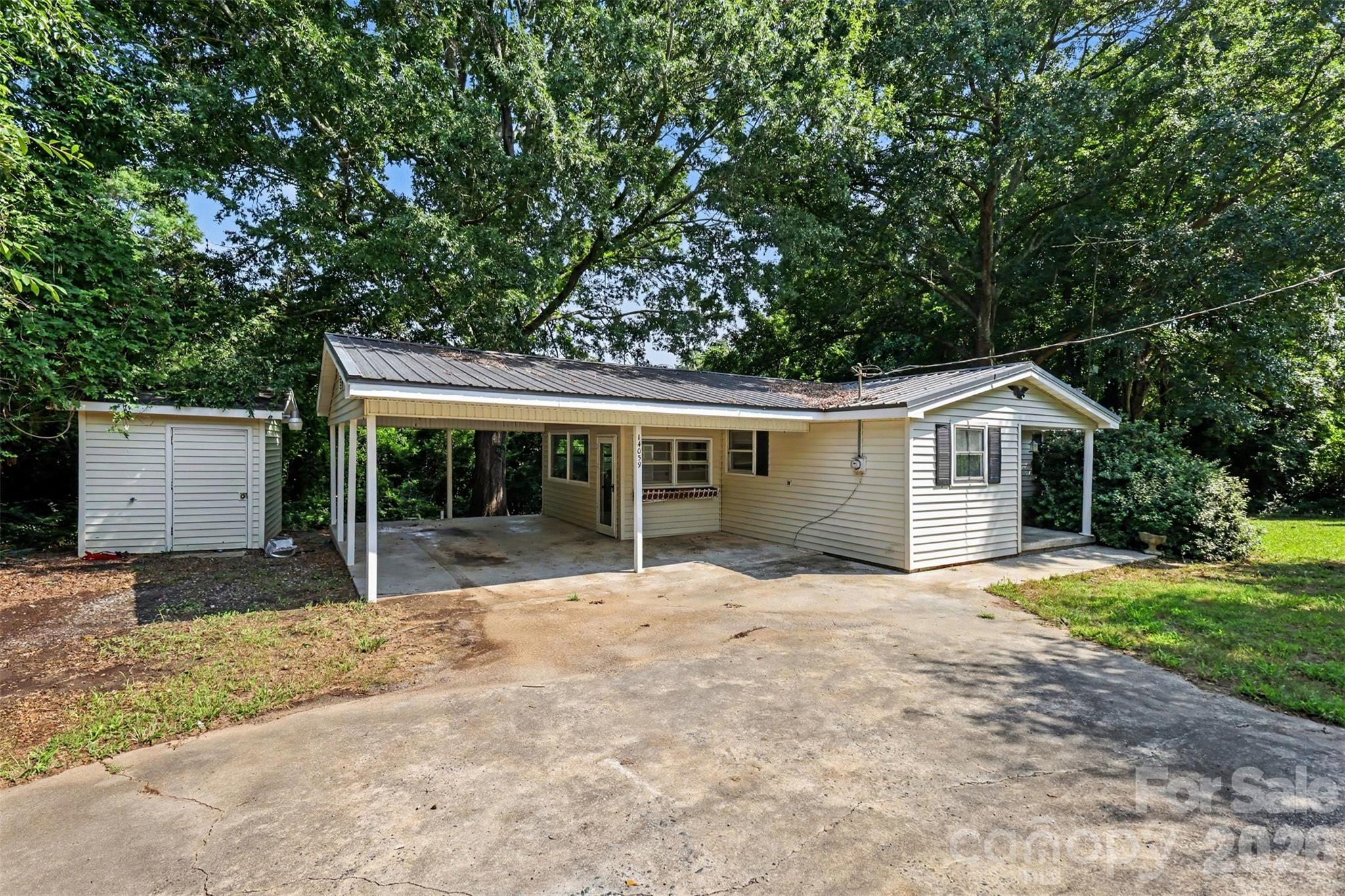 14059 W Highway 55 Highway Property Photo 3