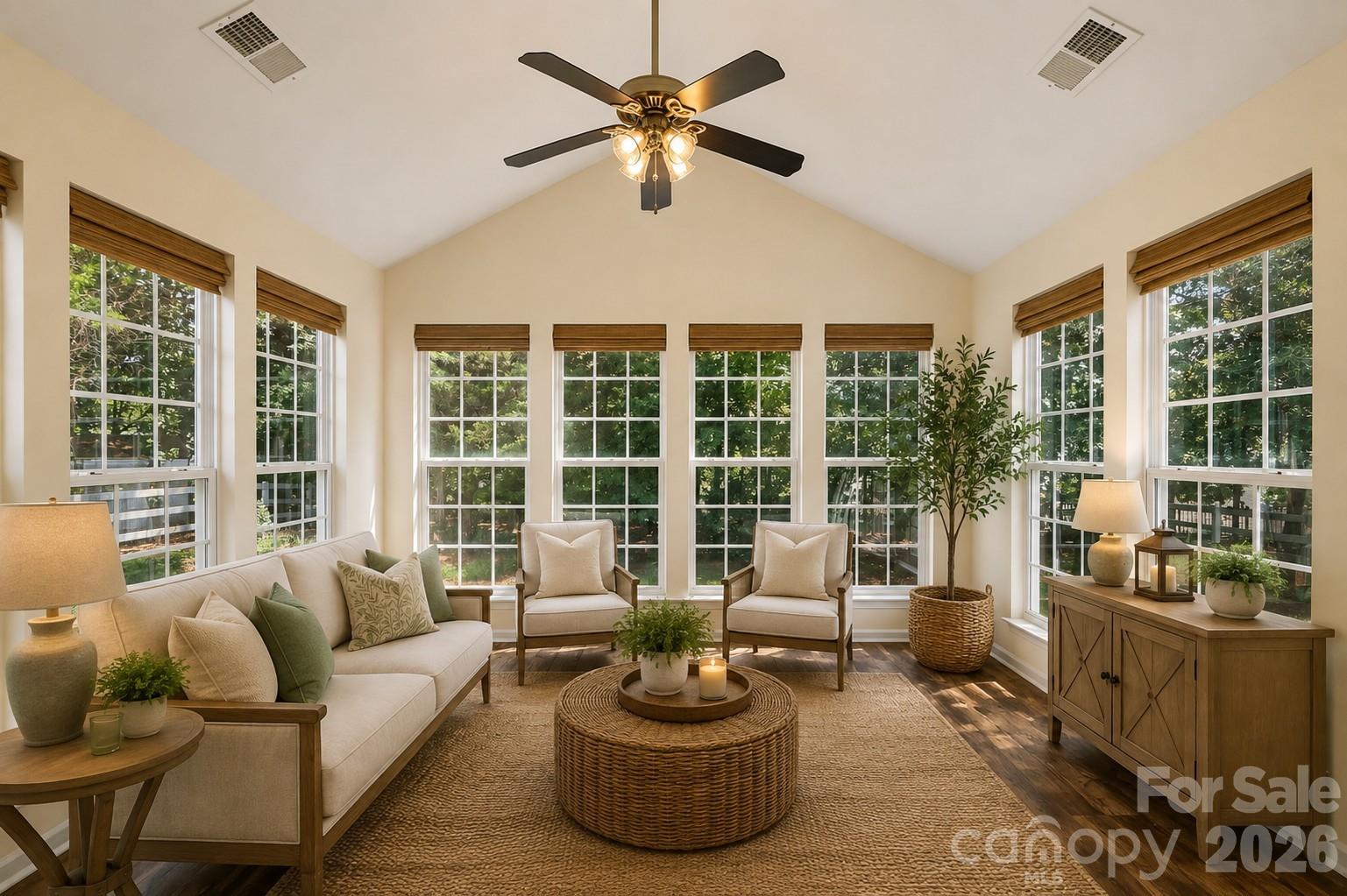 1132 Gower Street Property Photo 15