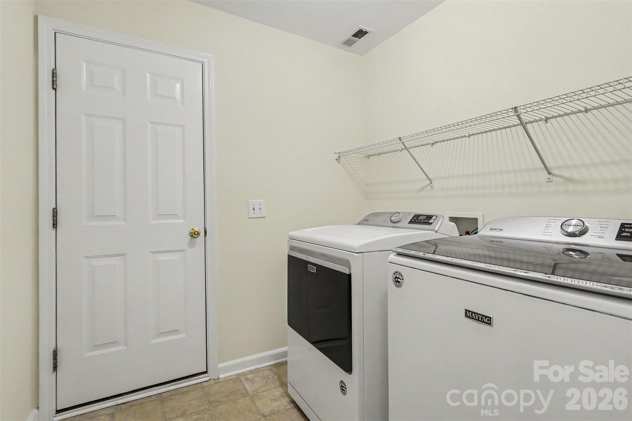 1132 Gower Street Property Photo 29