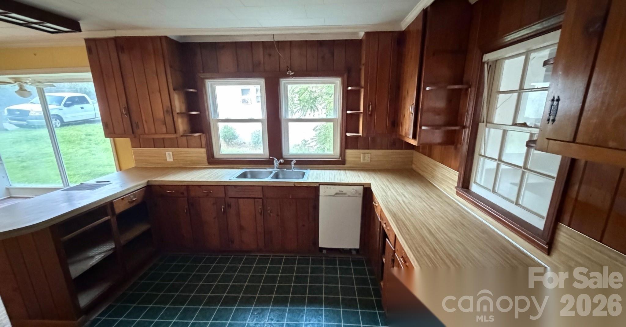803 S Grove Street Property Photo 10
