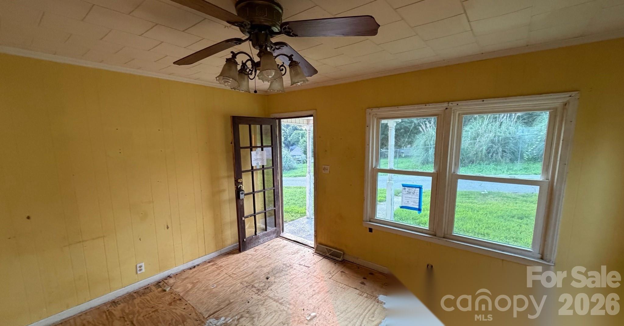 803 S Grove Street Property Photo 14