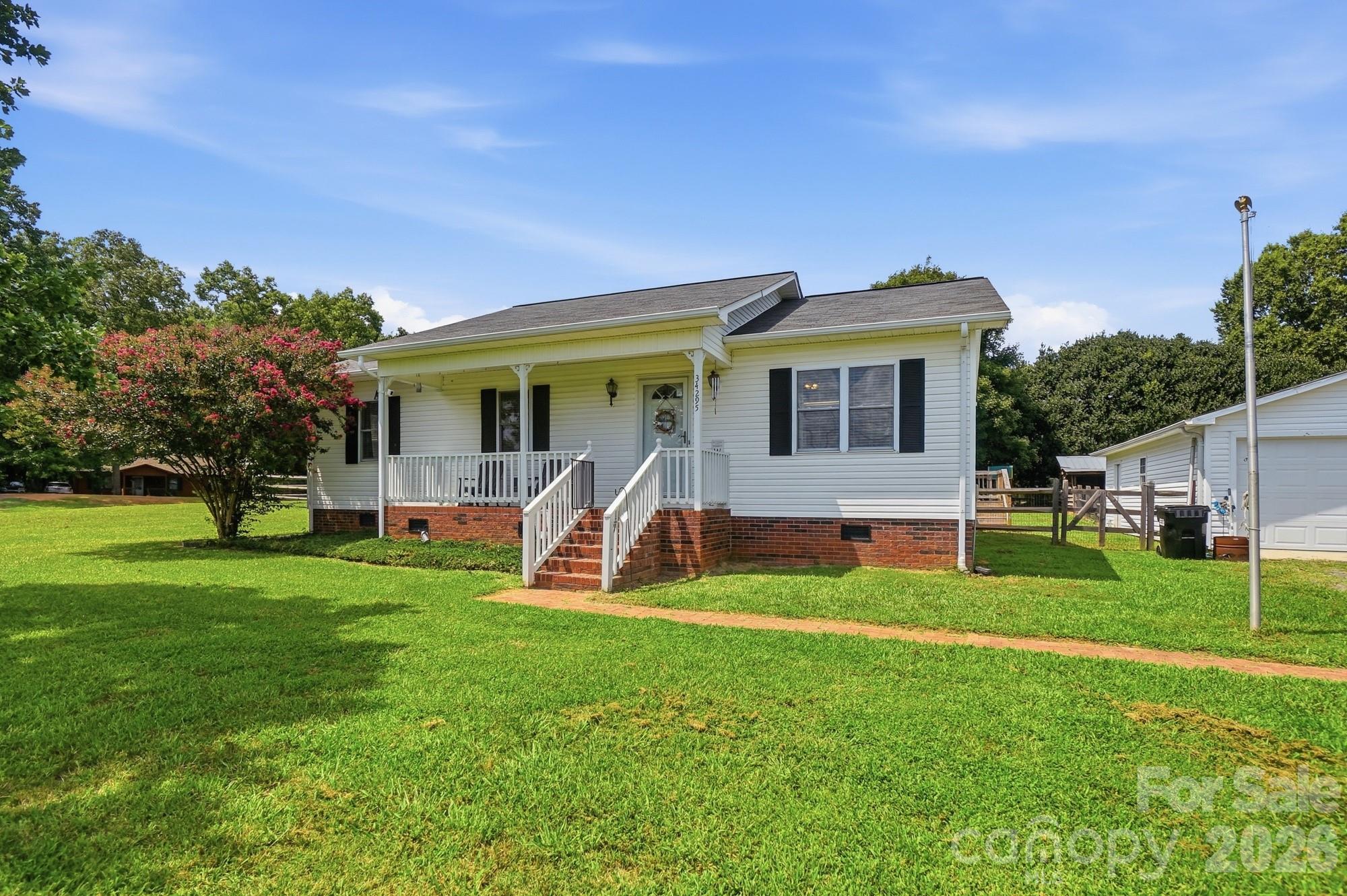 34295 Springdale Drive Property Photo 2