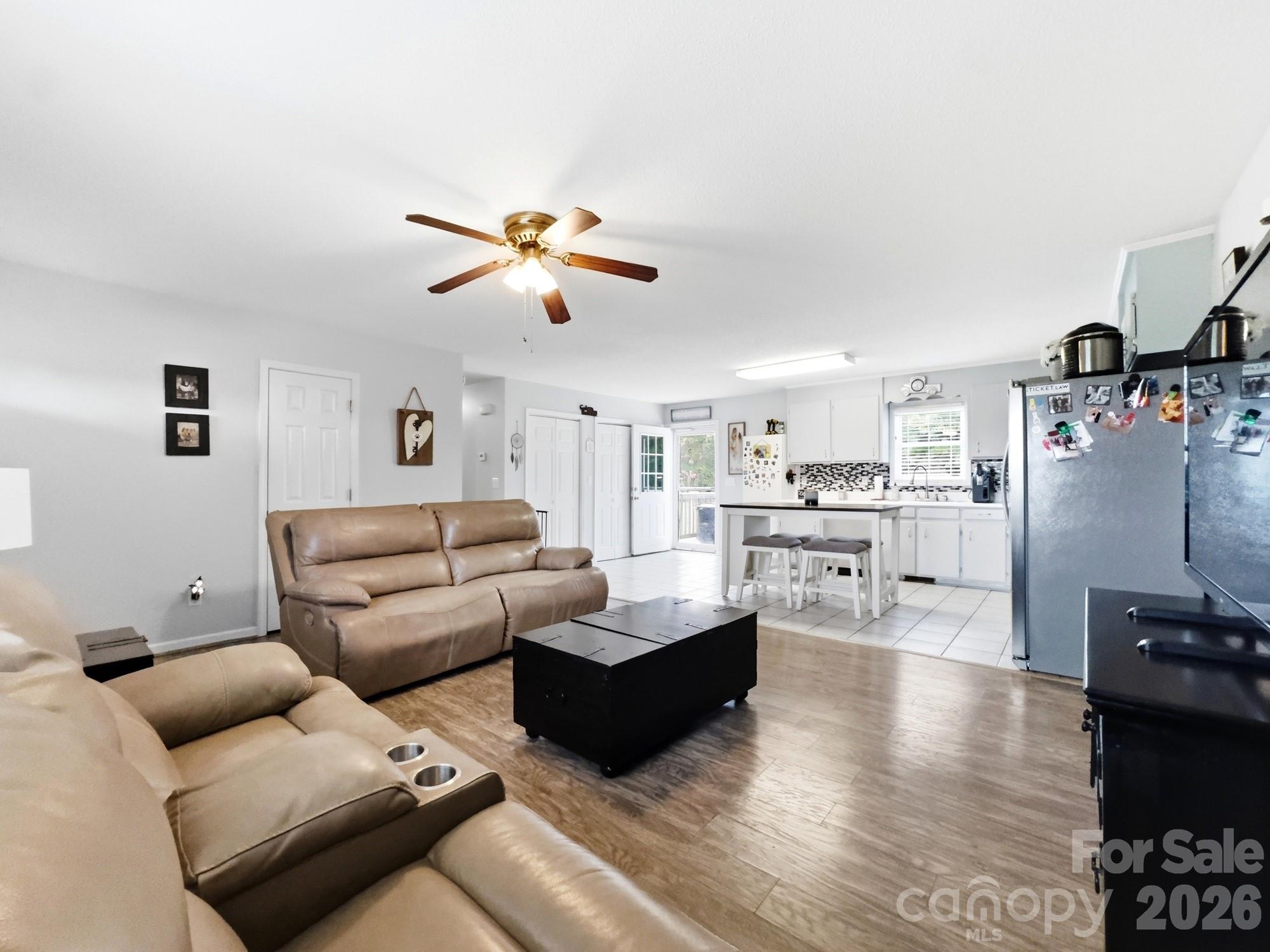 34295 Springdale Drive Property Photo 7