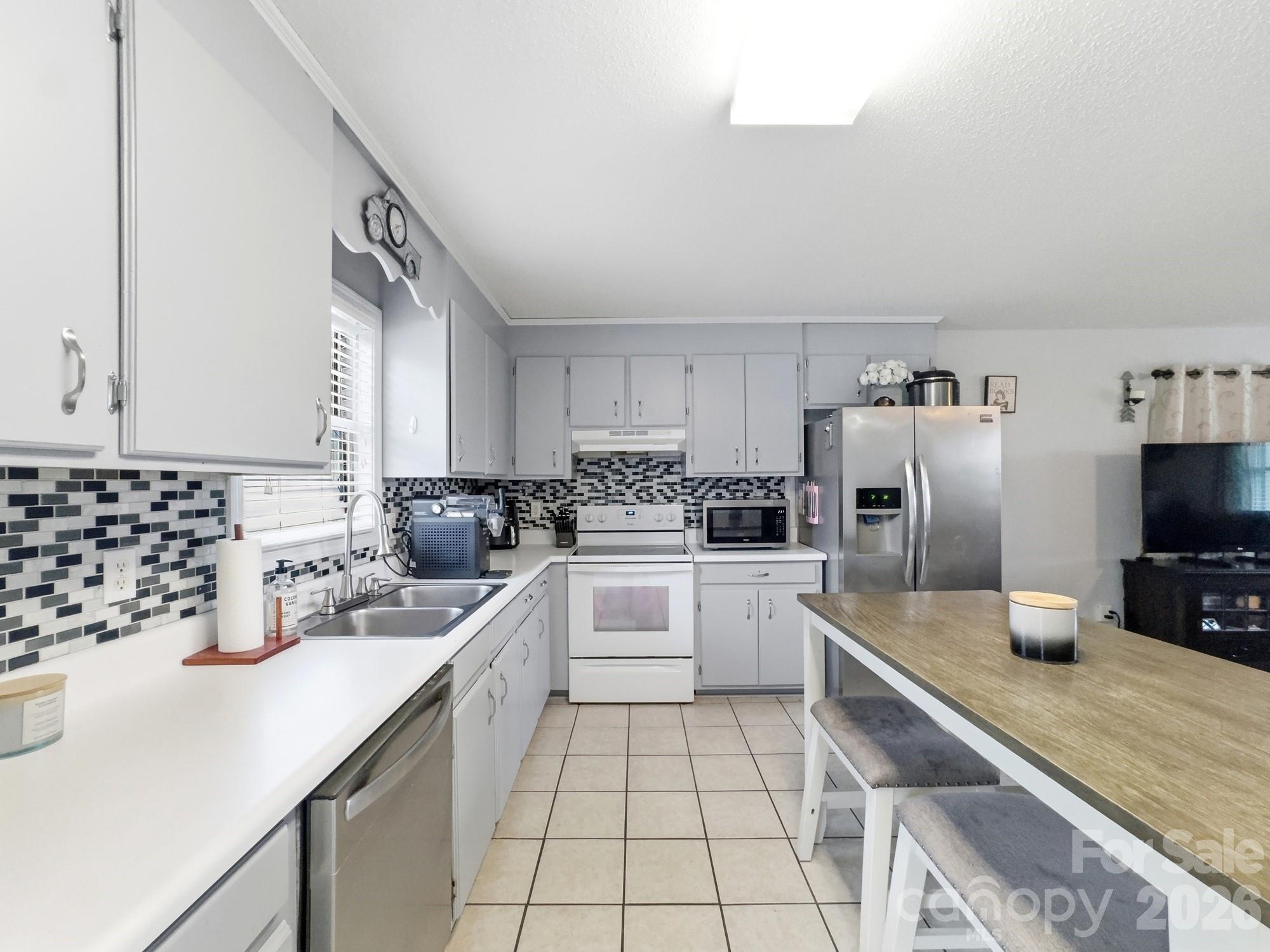 34295 Springdale Drive Property Photo 10