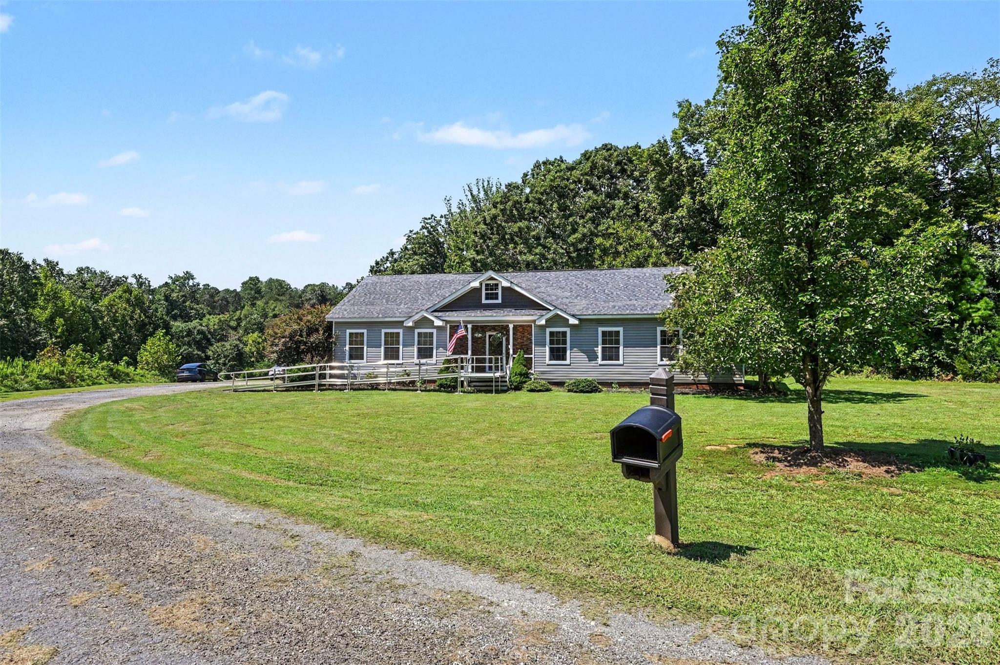 140 Broome Farm Lane Property Photo 33