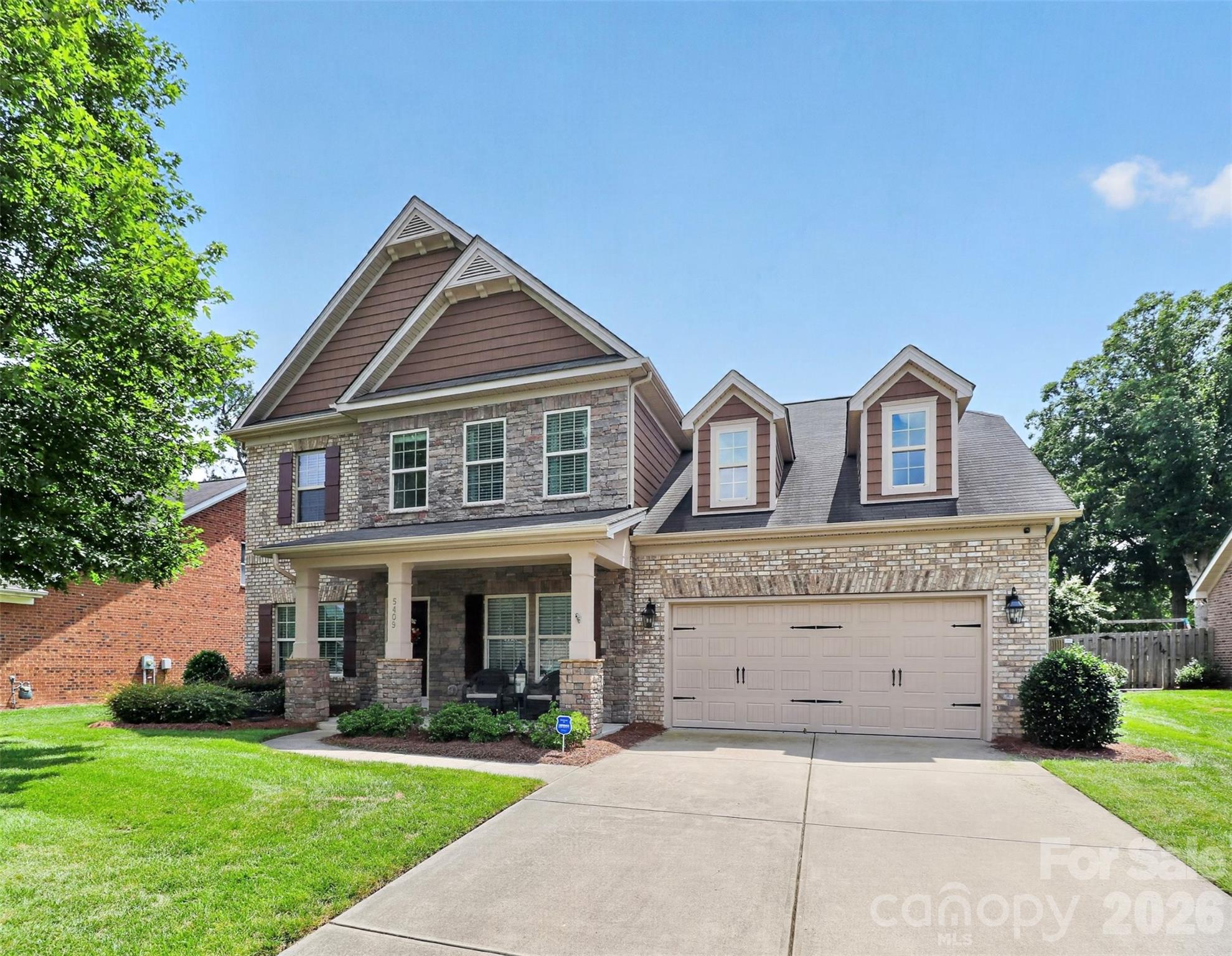 5409 Poplar Knoll Drive Property Photo 1