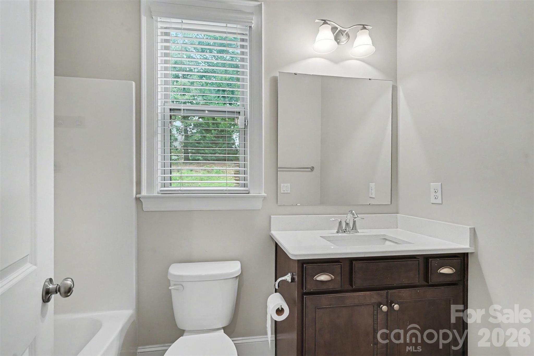 1526 Afton Way Property Photo 20