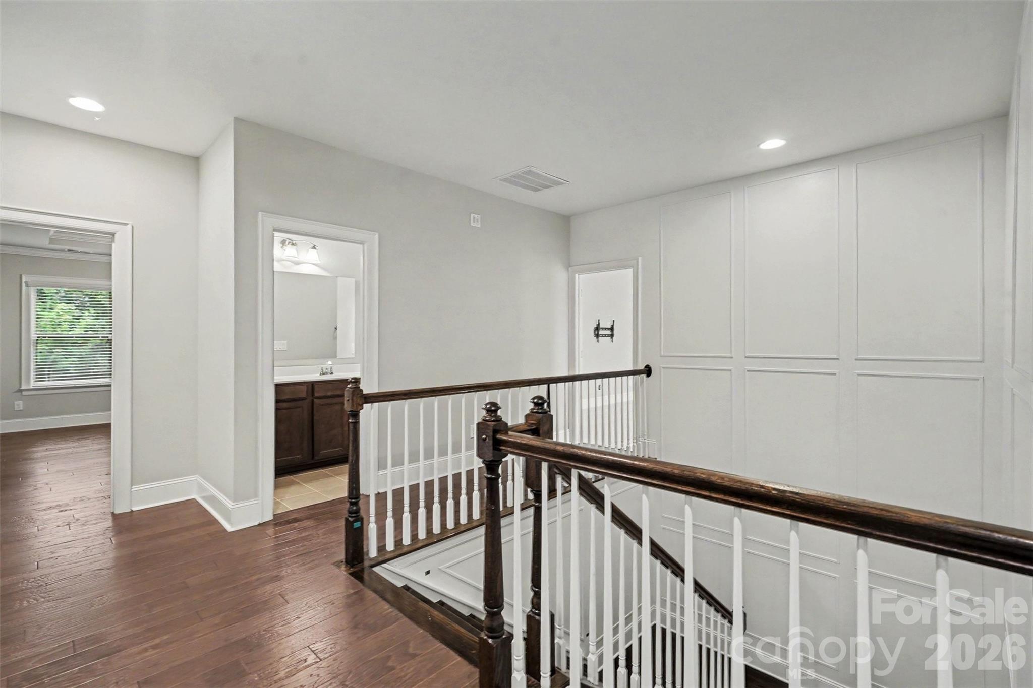 1526 Afton Way Property Photo 22